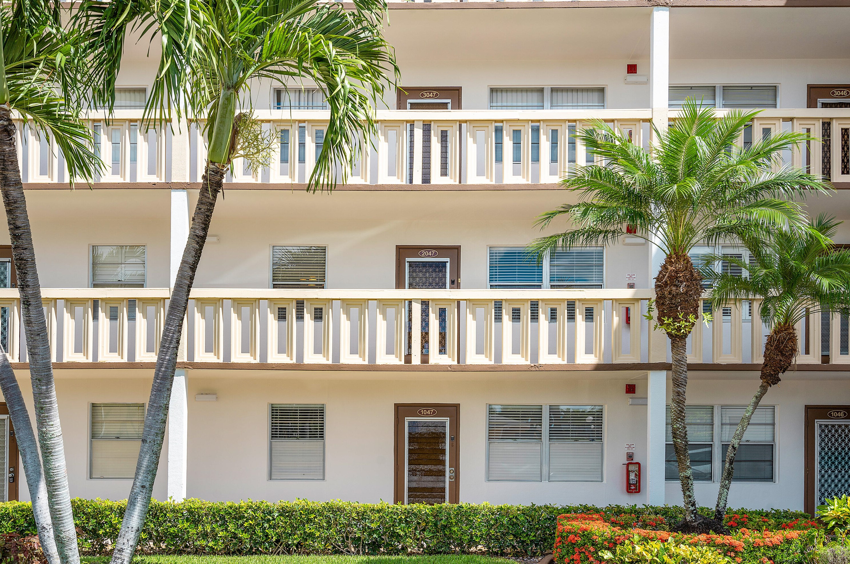 2047 Guildford C, Boca Raton FL 33434-4868 exterior