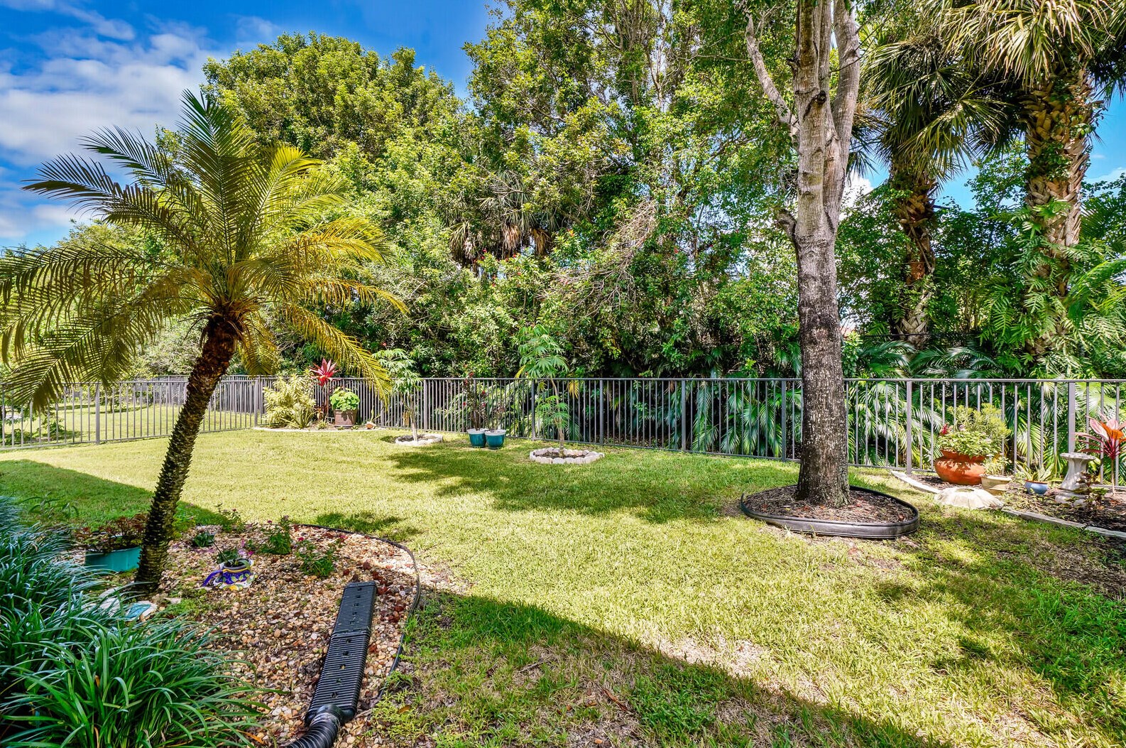 3444 Collonade Dr, Lake Worth FL  33449-8062 exterior