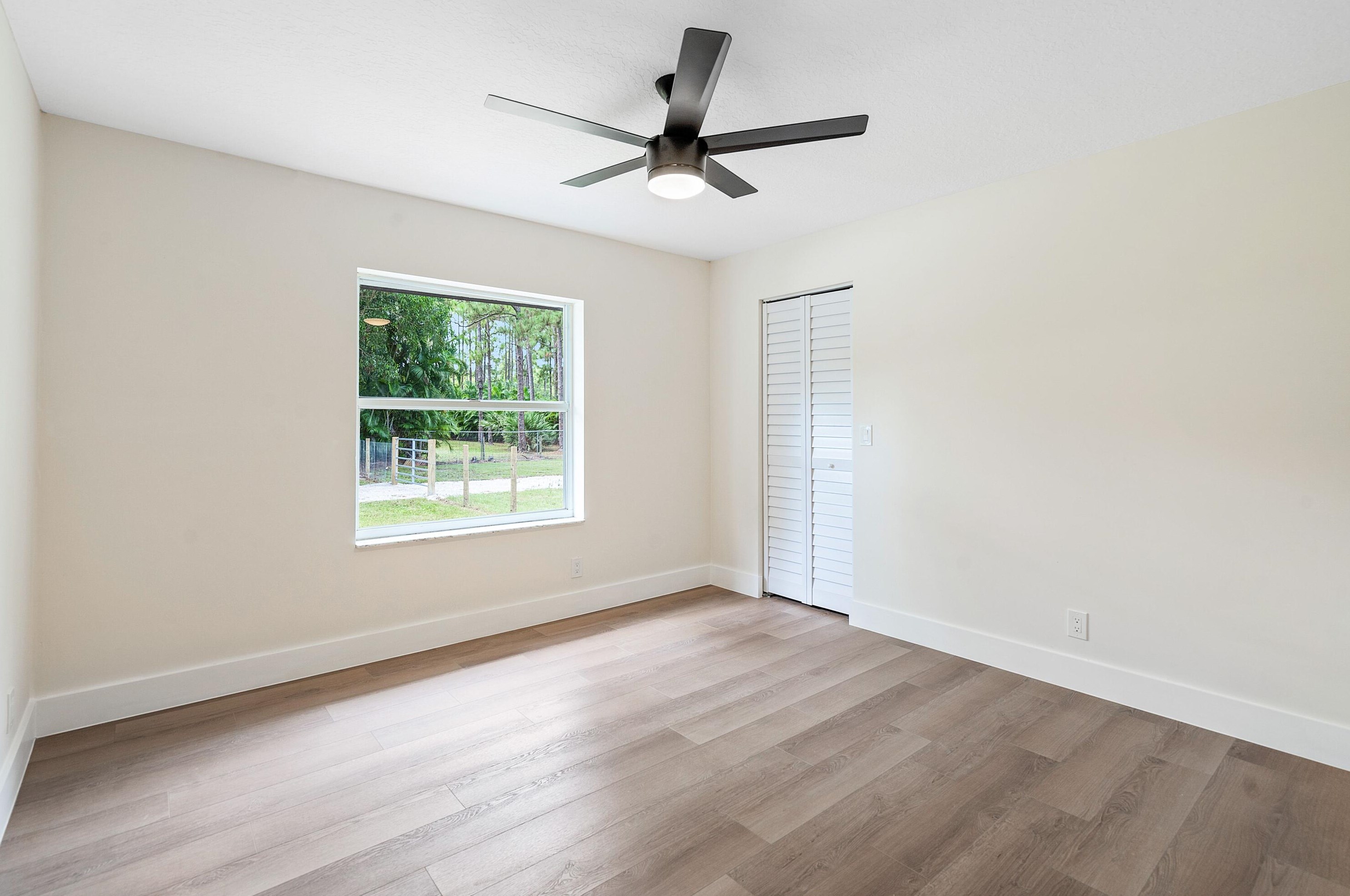 13761 158th St, Jupiter FL  33478-8516 exterior