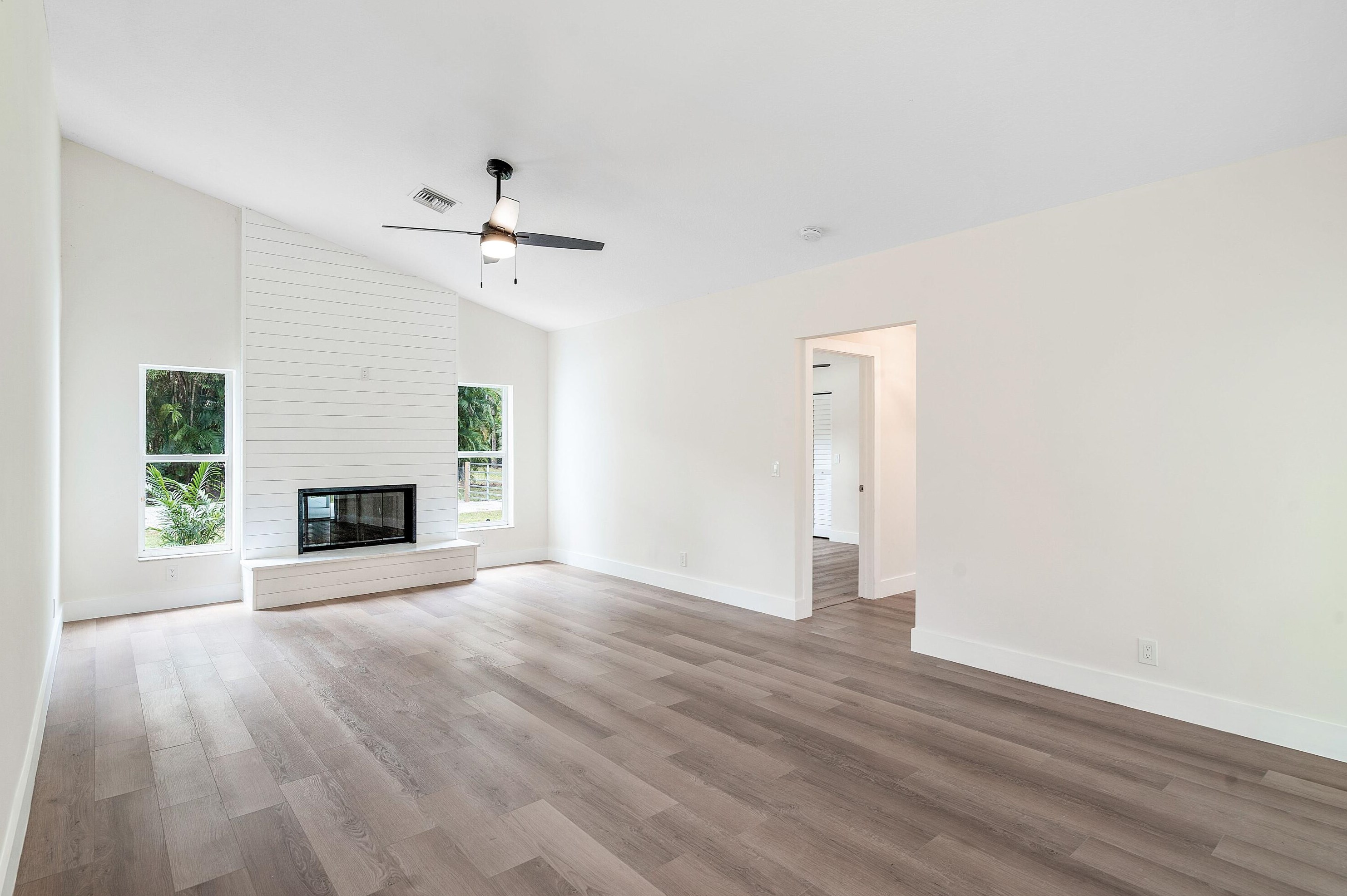 13761 158th St, Jupiter FL  33478-8516 exterior