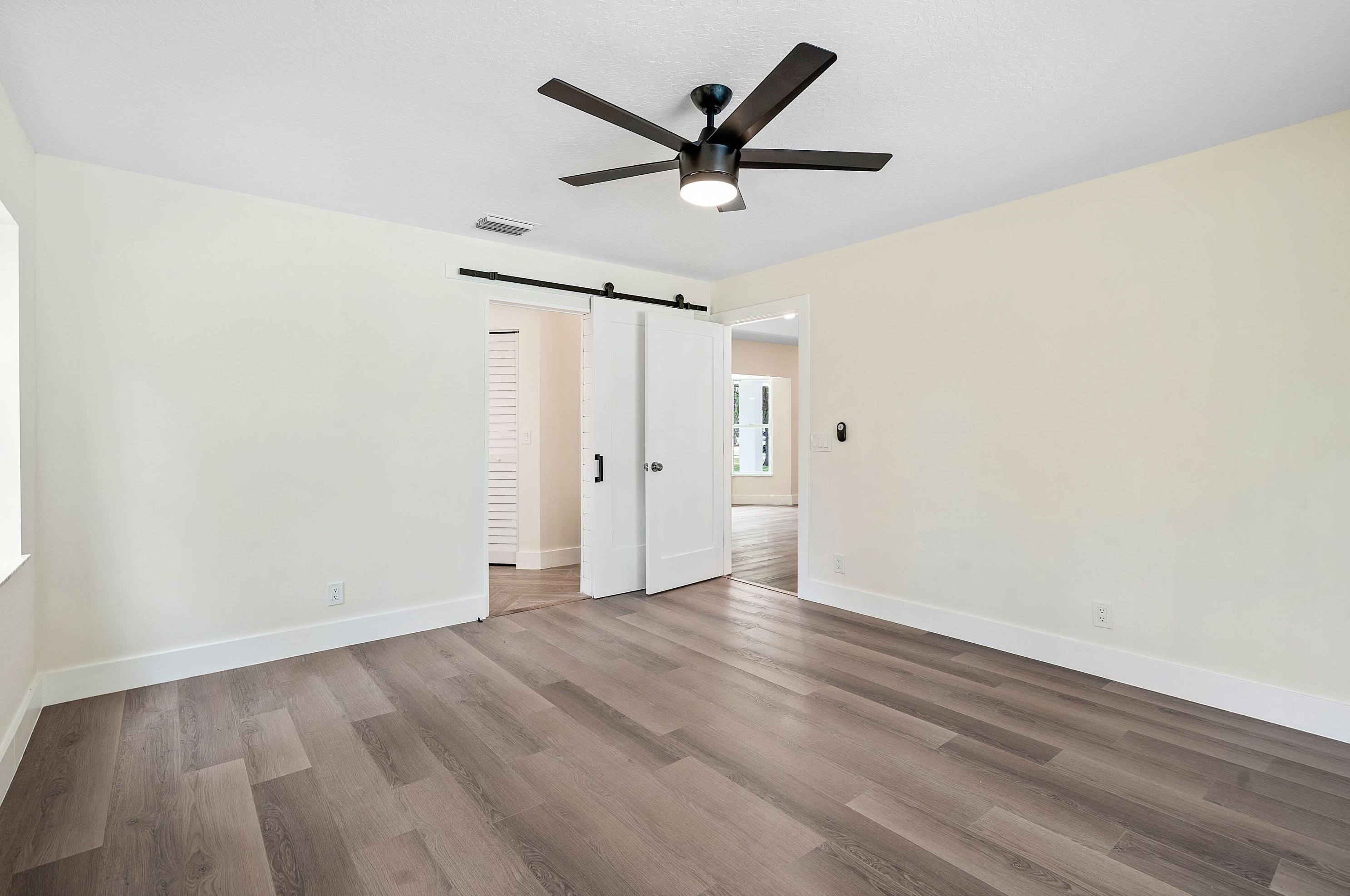 13761 158th St, Jupiter FL  33478-8516 exterior