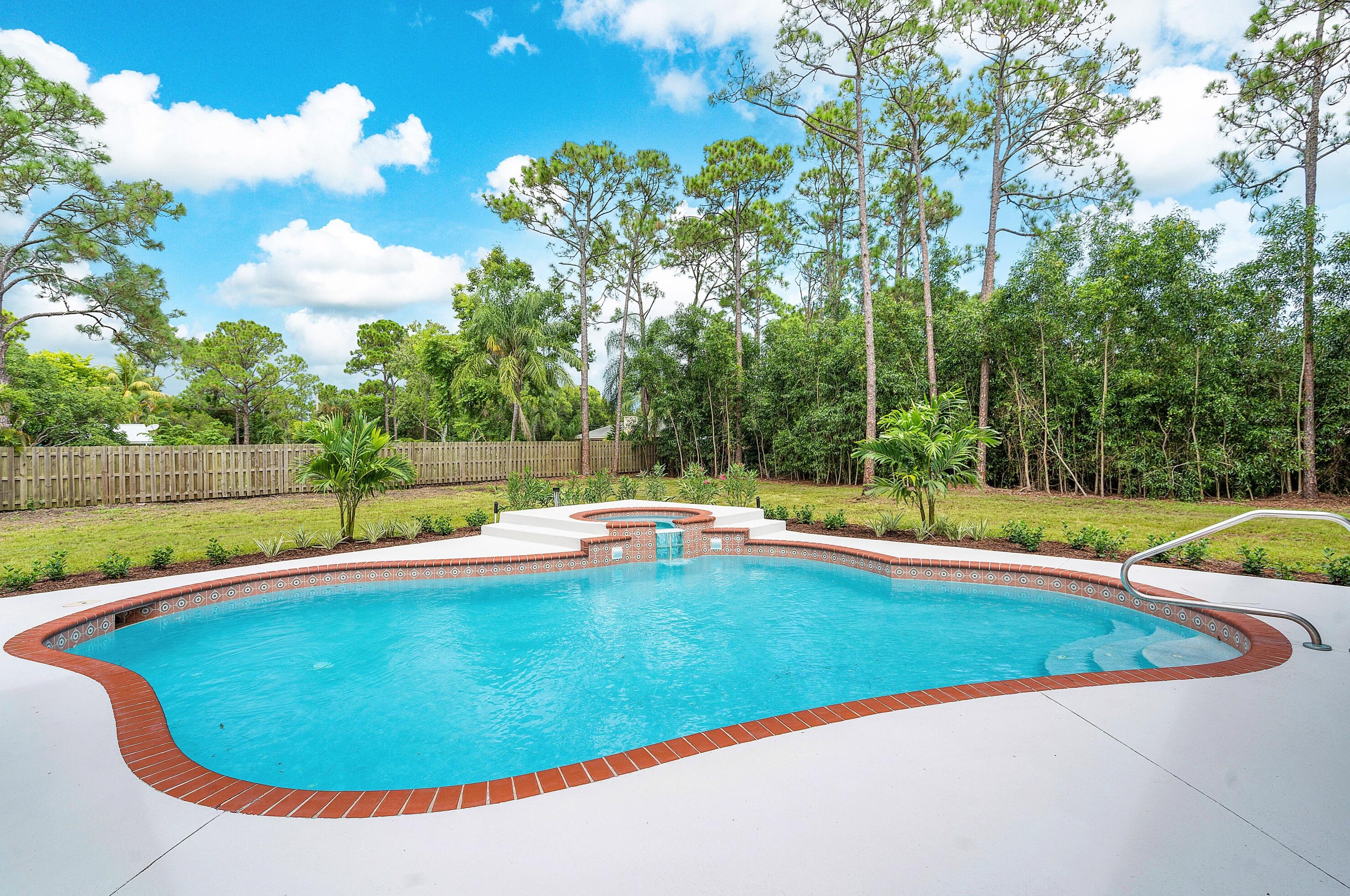 13761 158th St, Jupiter FL  33478-8516 exterior