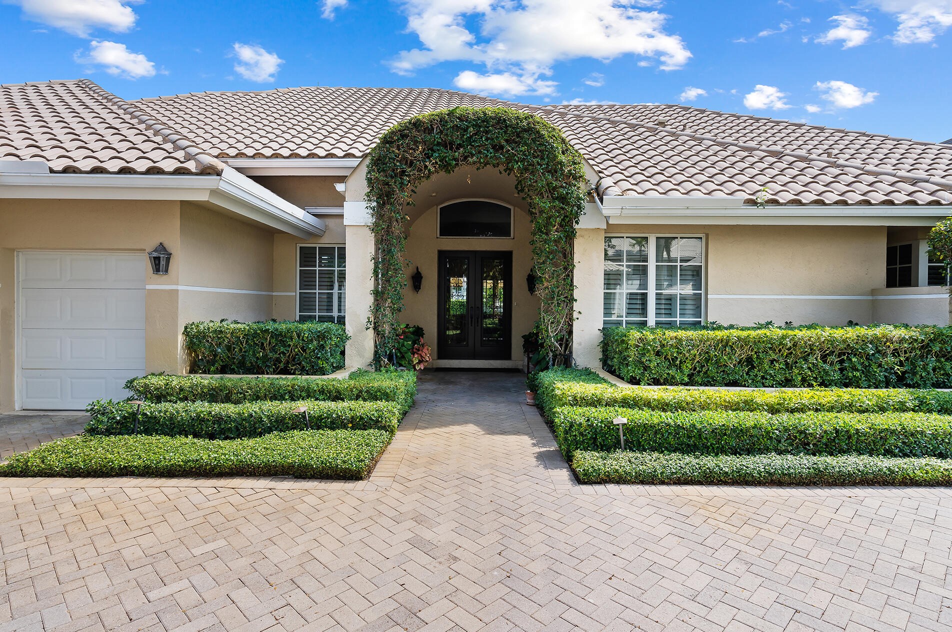 17113 Northway Cir, Boca Raton FL 33496-5907 exterior