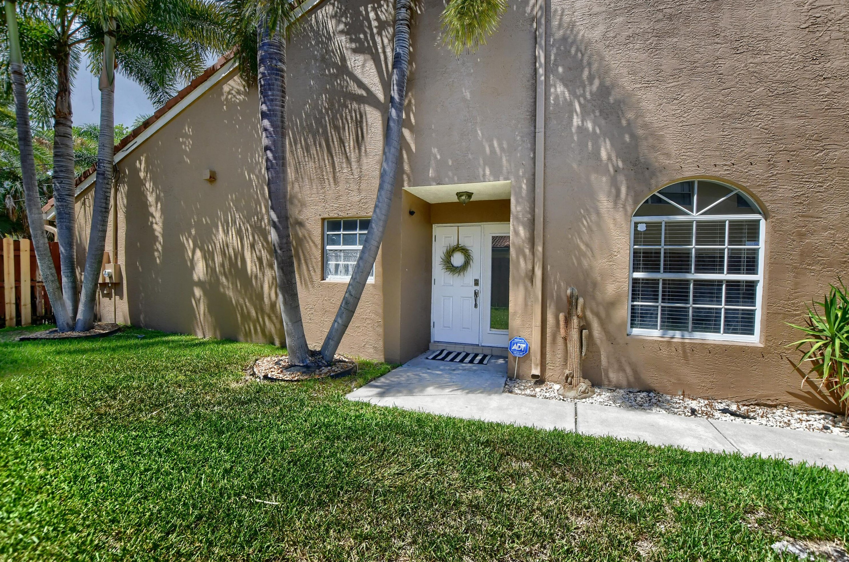 210 6th St, Boca Raton FL  33432-5936 exterior
