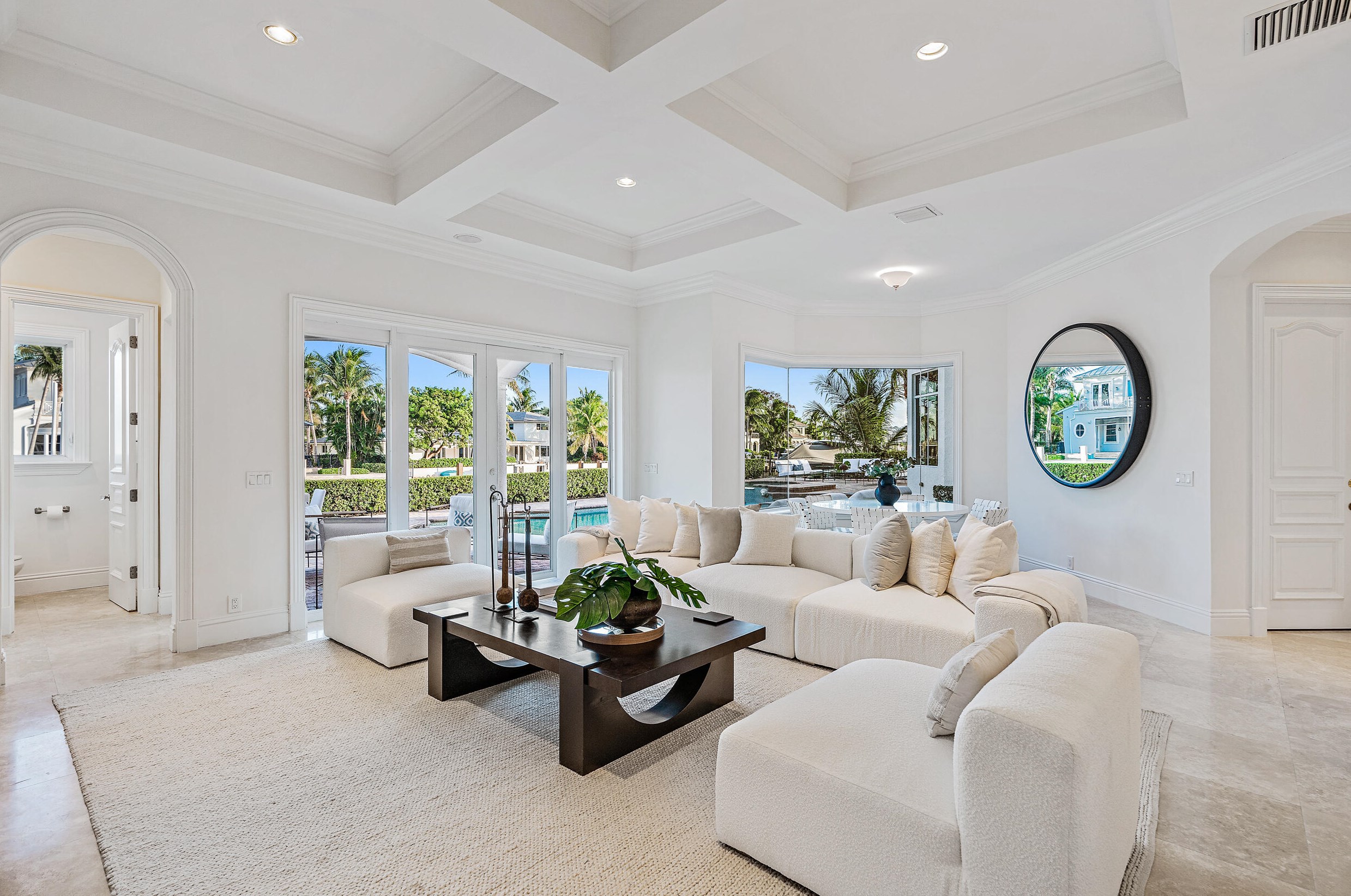 89 Is Dr, Boynton Beach FL 33435-3310 exterior