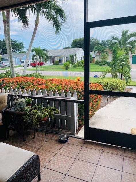 5157 Canal Cir, Lake Worth FL 33467-1840 exterior