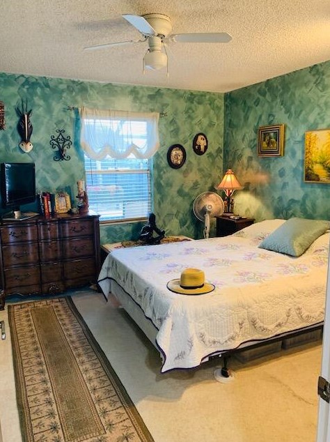 5157 Canal Cir, Lake Worth FL 33467-1840 exterior