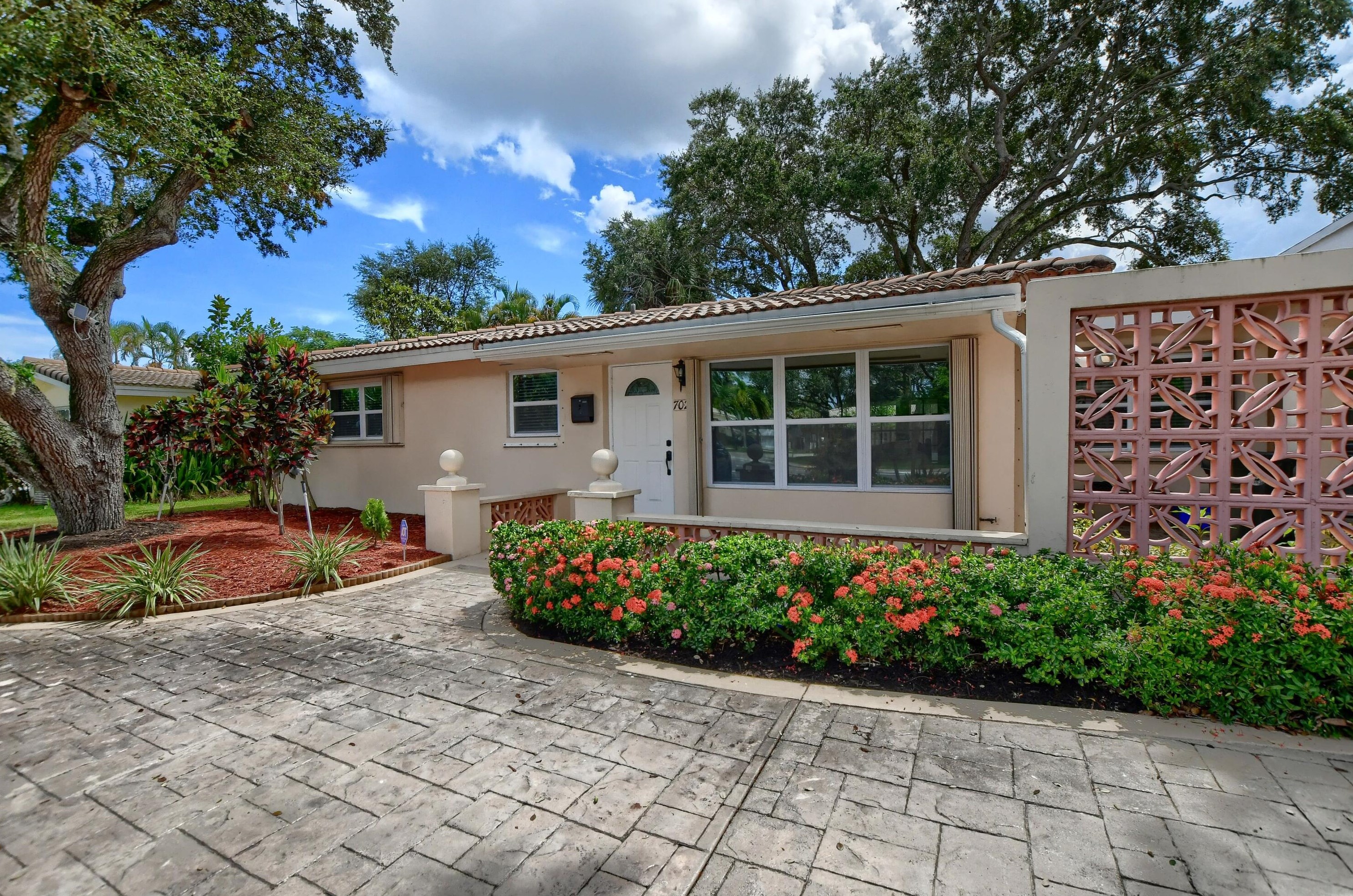 702 Camino Real, Boca Raton FL  33432-6308 exterior