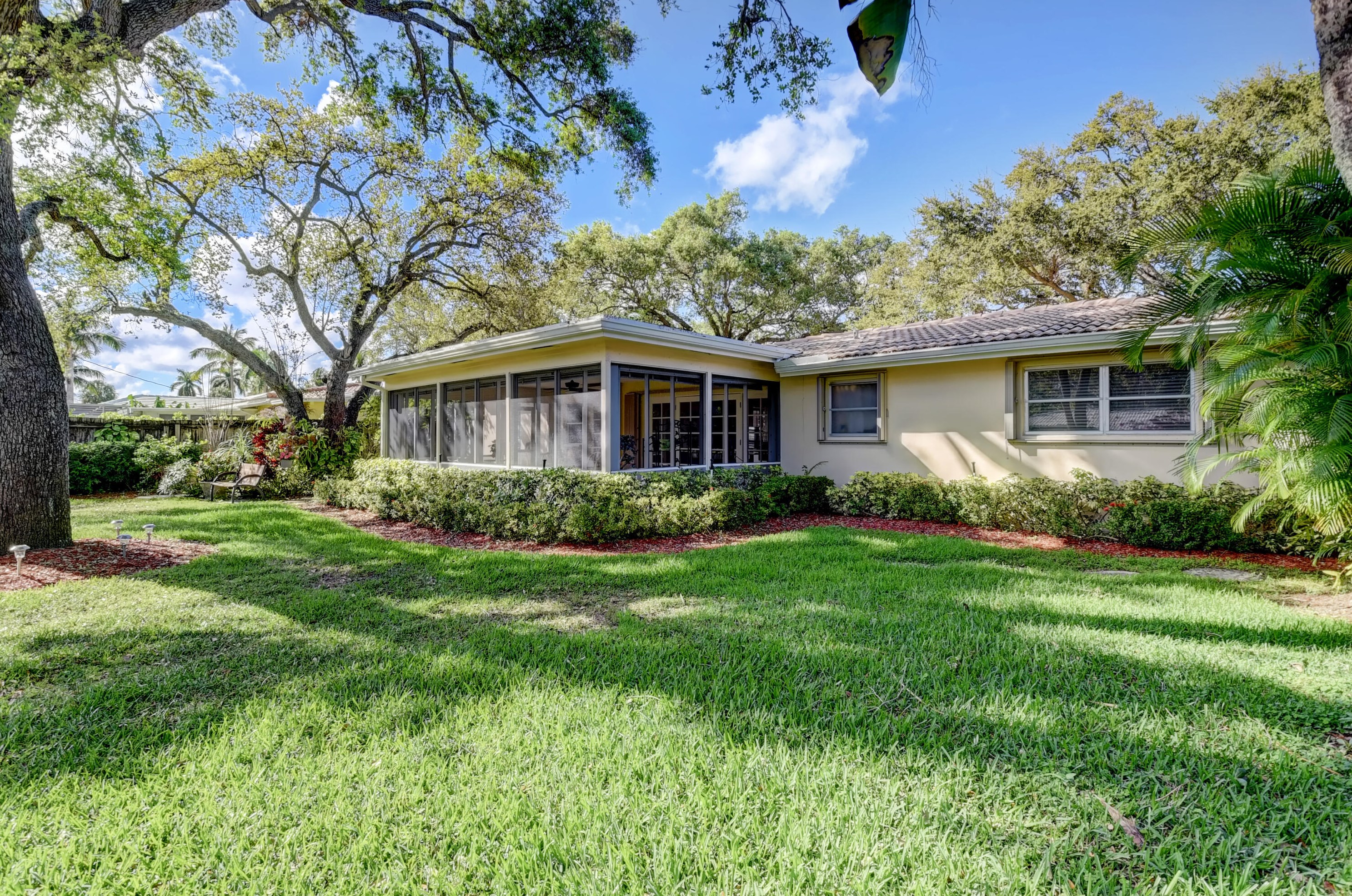 702 Camino Real, Boca Raton FL  33432-6308 exterior