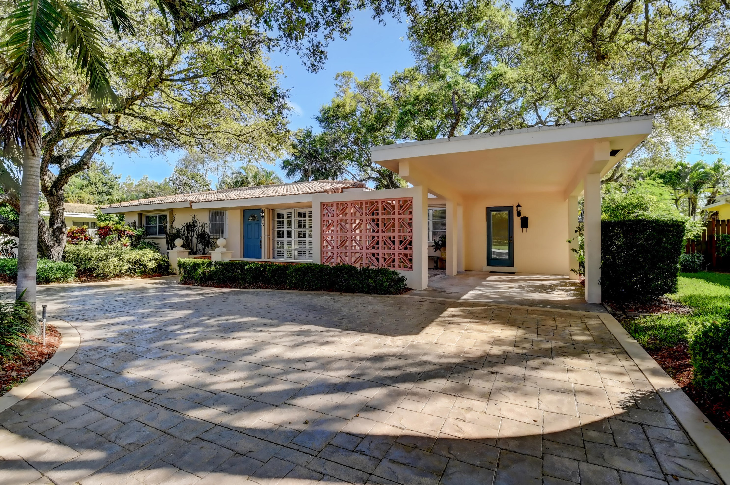 702 Camino Real, Boca Raton FL  33432-6308 exterior