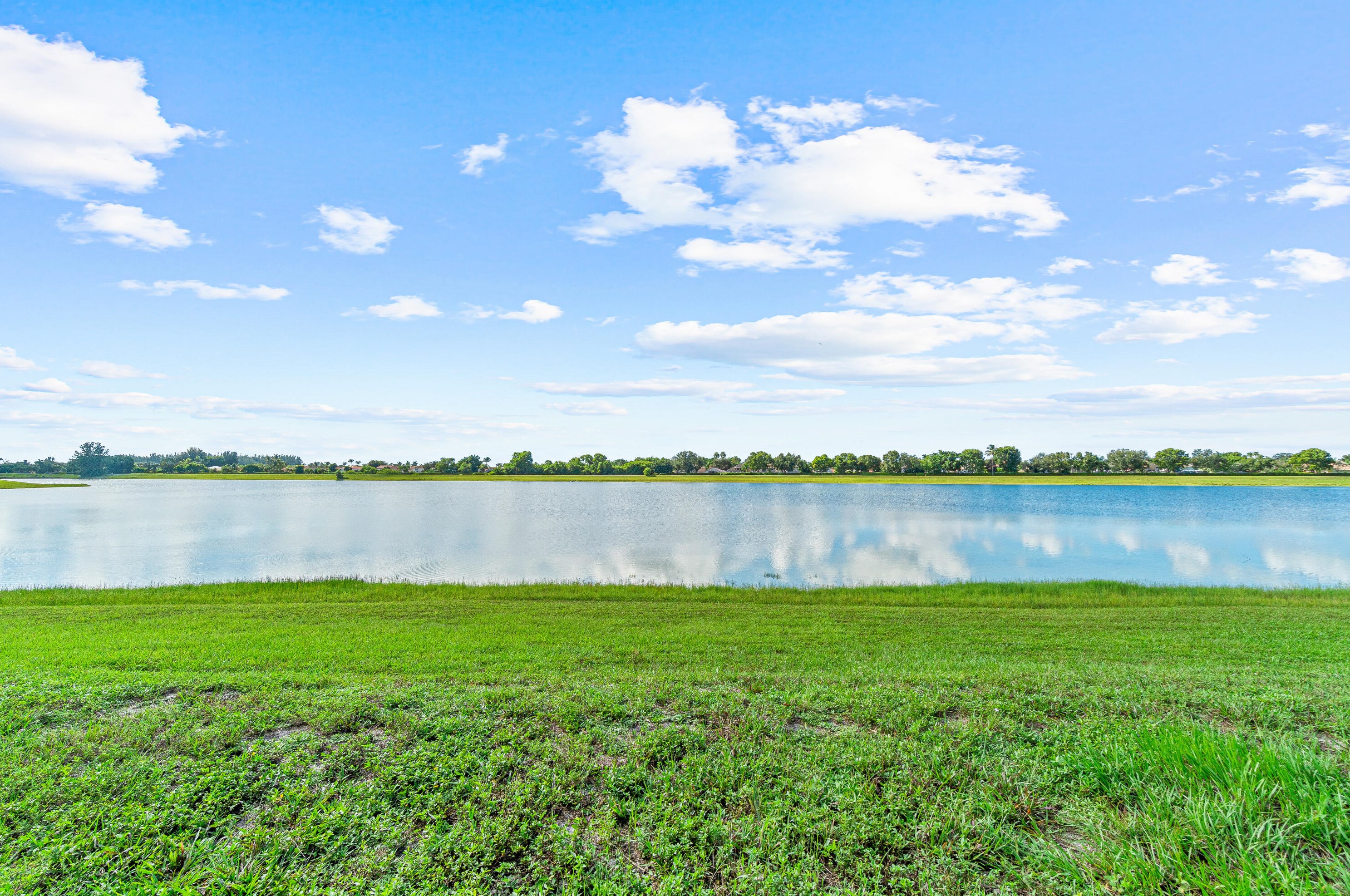 10910 Lakemore Ln, Boca Raton FL  33498-1541 exterior