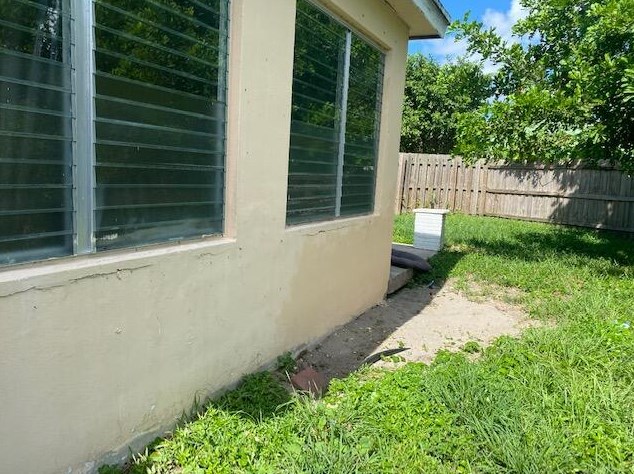 7530 Ramona St, Hollywood FL 33023-2460 exterior