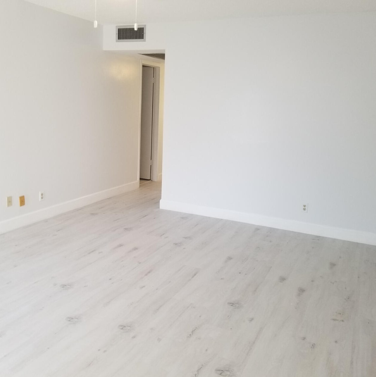 194 Brighton, Boca Raton FL  33434-2927 exterior