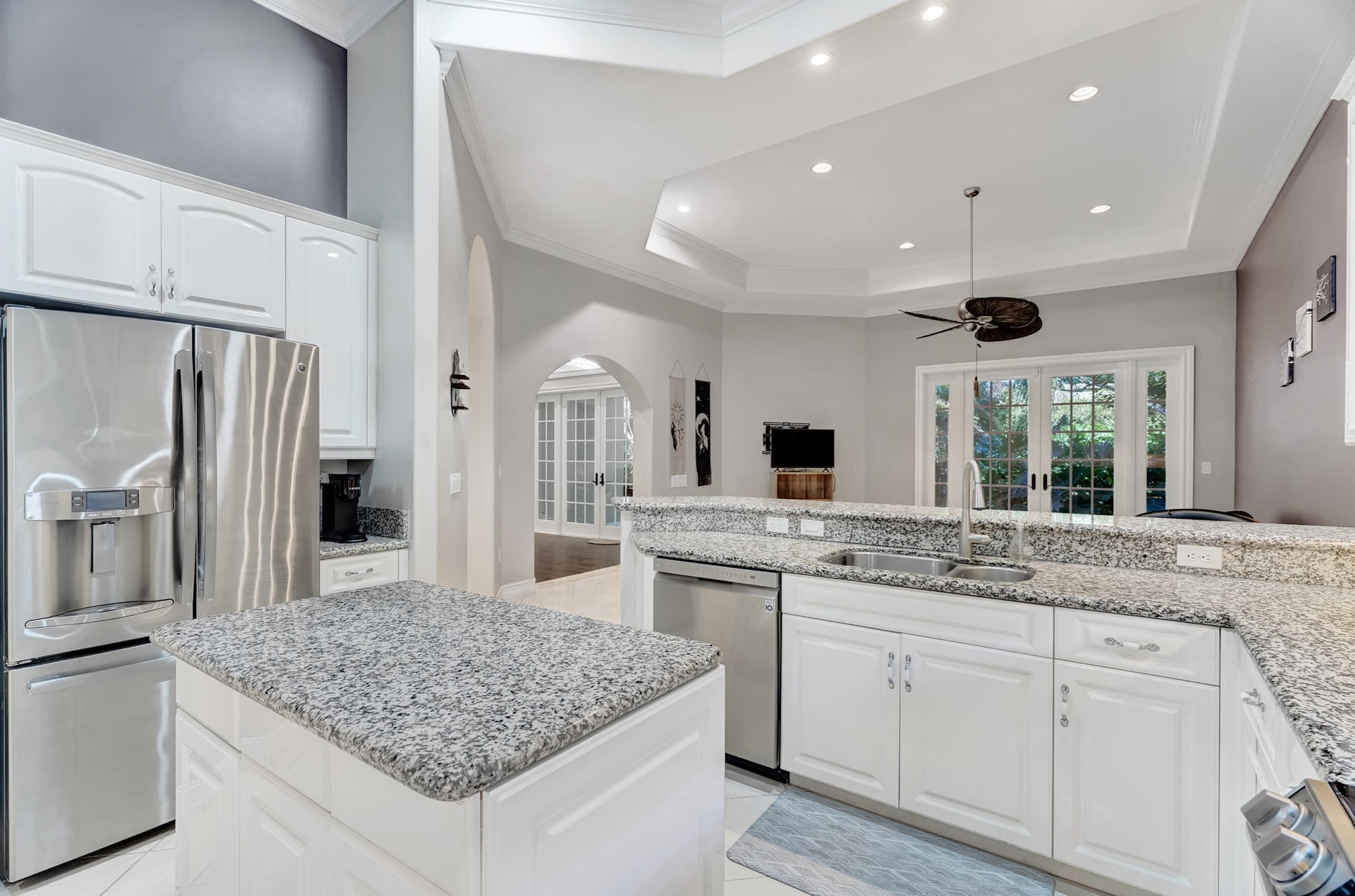 7723 Via Grande, Boynton Beach FL  33437-7516 exterior