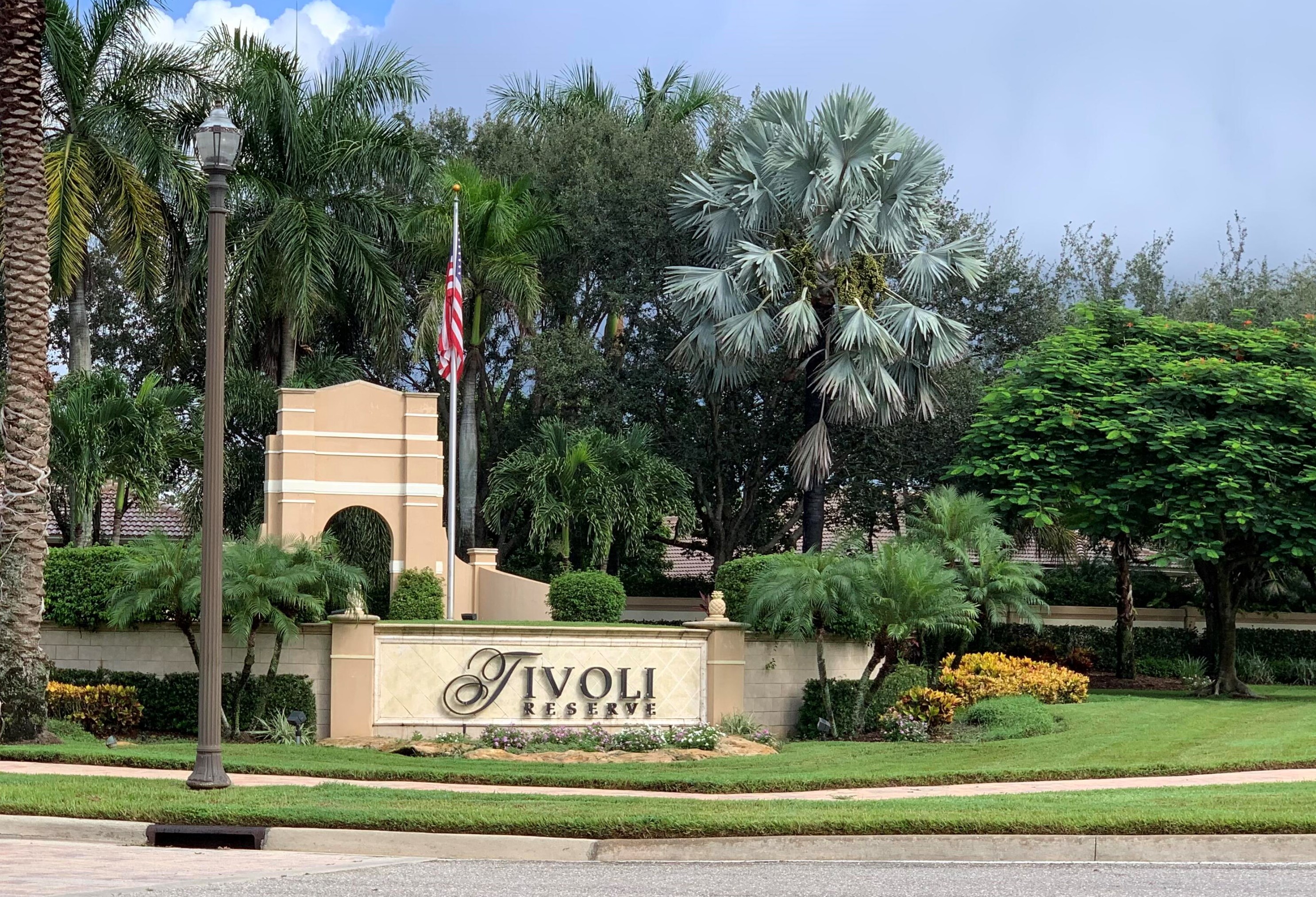 7723 Via Grande, Boynton Beach FL  33437-7516 exterior