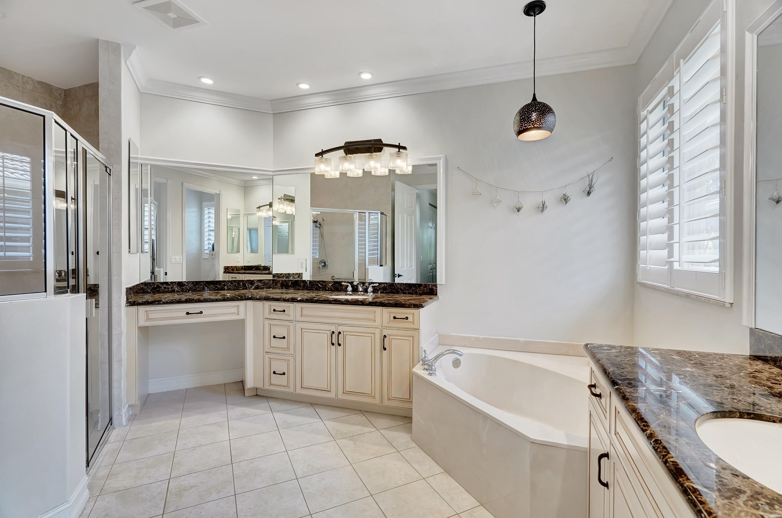 7723 Via Grande, Boynton Beach FL  33437-7516 exterior