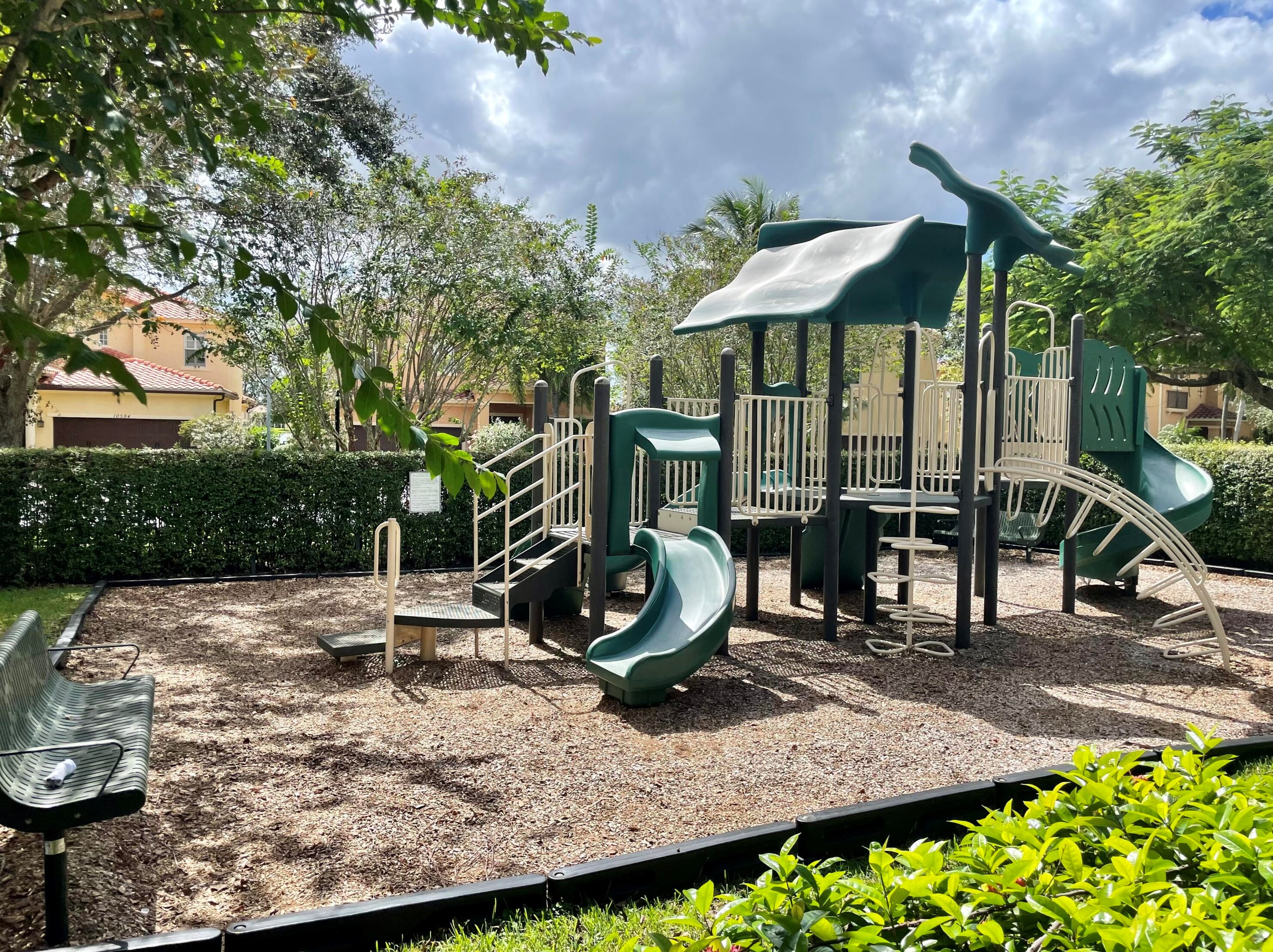 10730 Willow Oak Ct, West Palm Beach FL  33414-9351 exterior