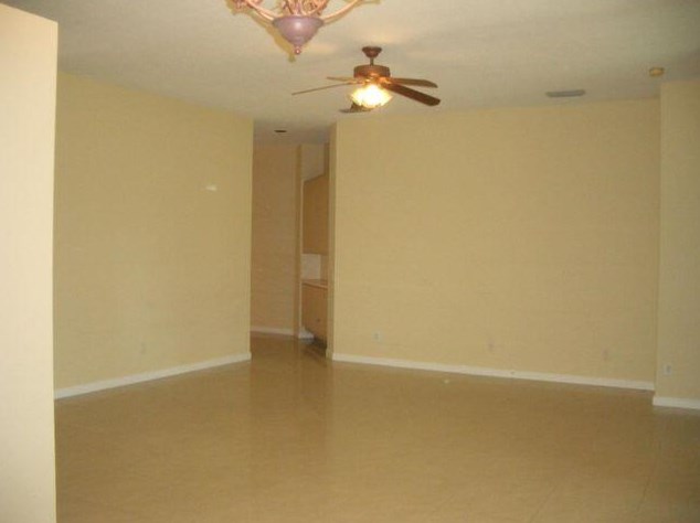 246 Hampton Pl, Jupiter FL  33458-8129 exterior