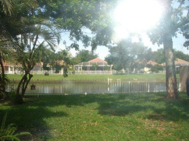 246 Hampton Pl, Jupiter FL  33458-8129 exterior