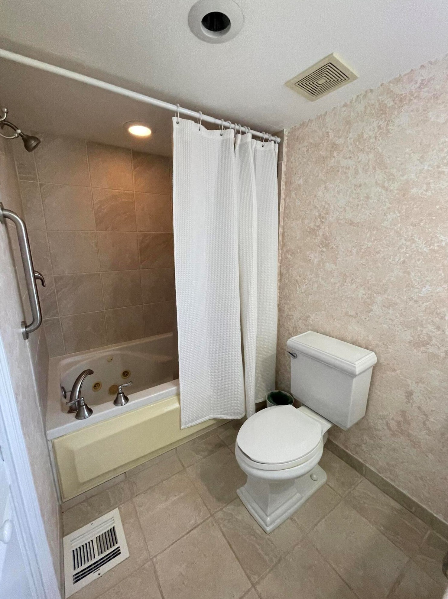 8351 Chisum Trl, Boca Raton FL 33433-1513 exterior