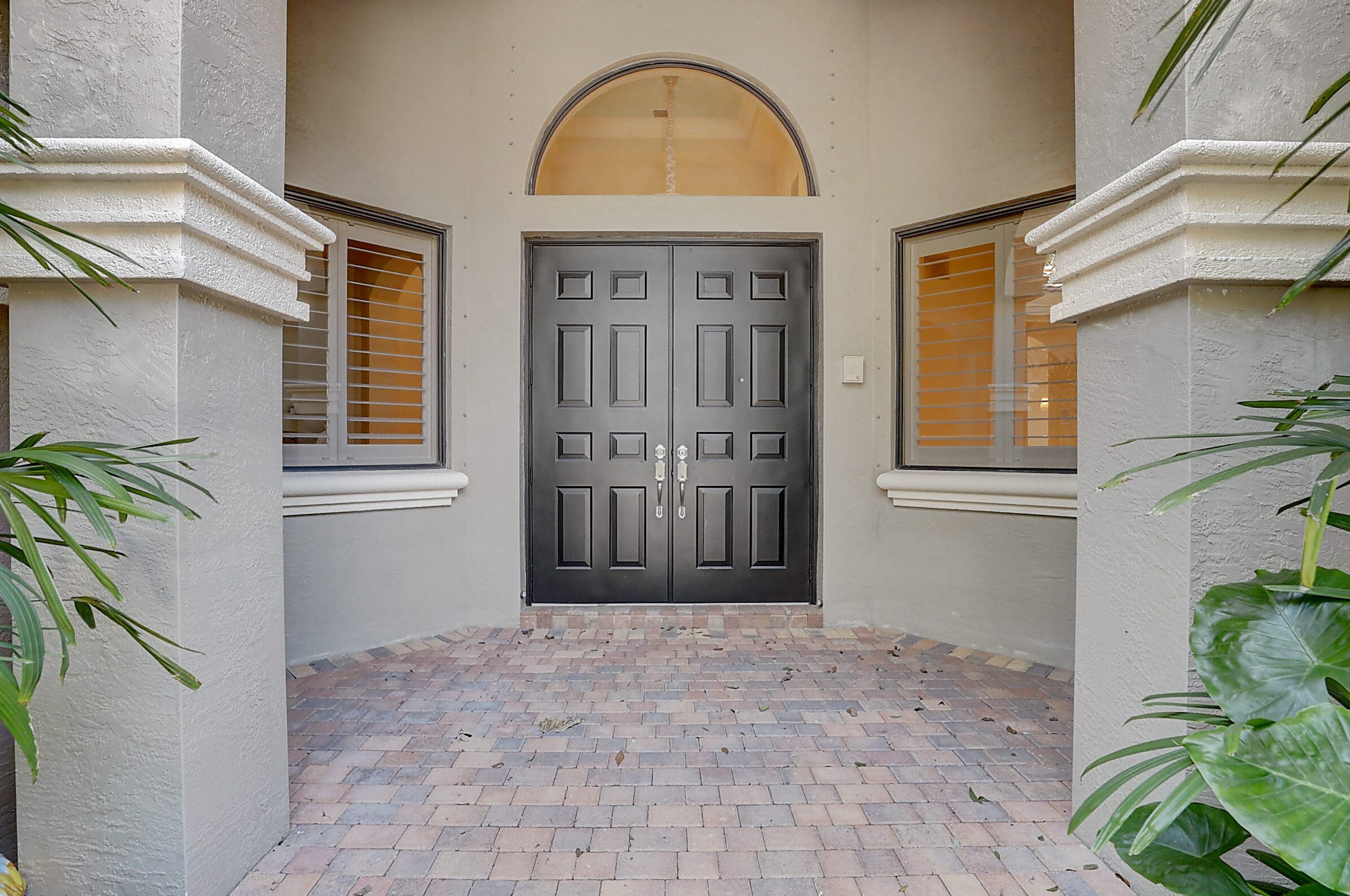 7831 Via Grande, Boynton Beach FL  33437-7518 exterior