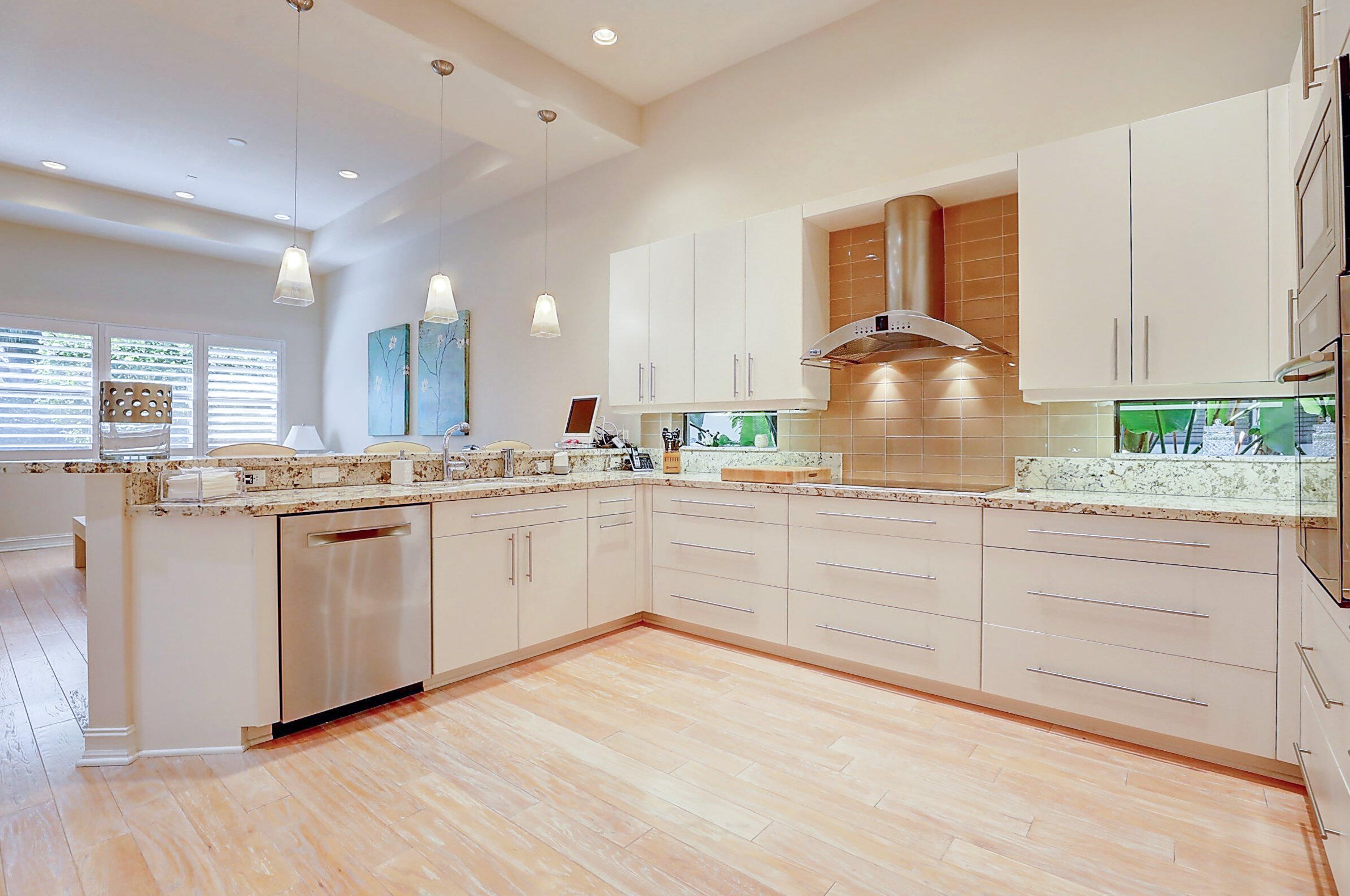 7831 Via Grande, Boynton Beach FL  33437-7518 exterior