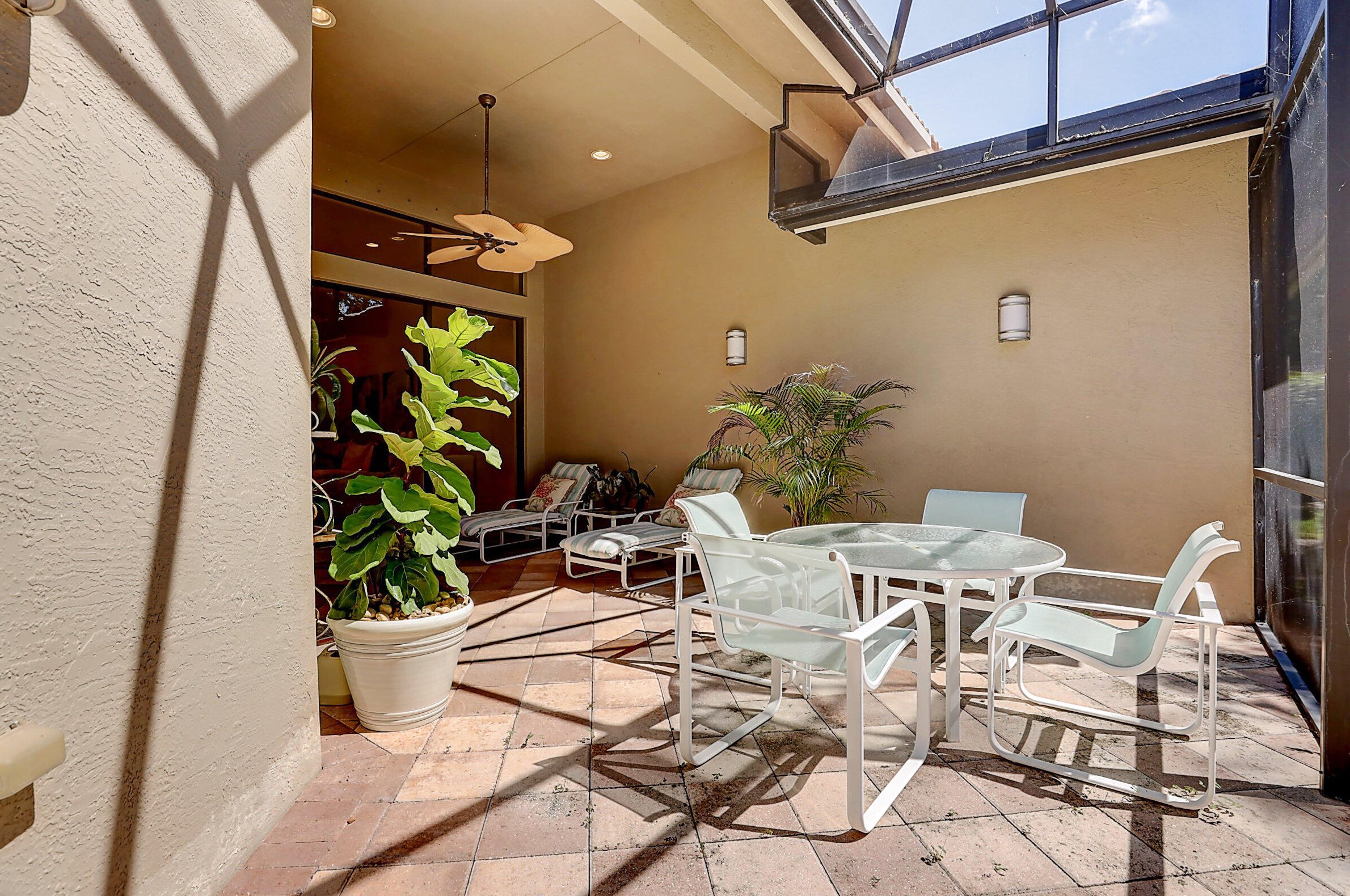 7831 Via Grande, Boynton Beach FL  33437-7518 exterior