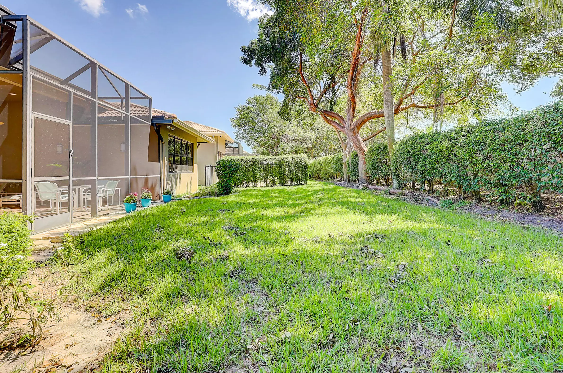 7831 Via Grande, Boynton Beach FL  33437-7518 exterior