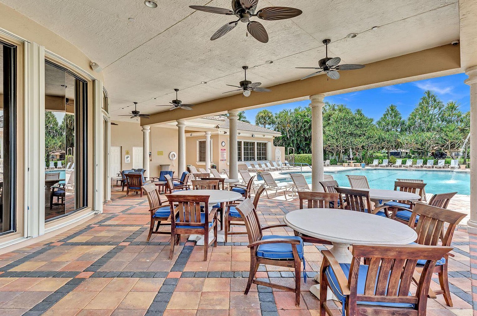 7831 Via Grande, Boynton Beach FL  33437-7518 exterior