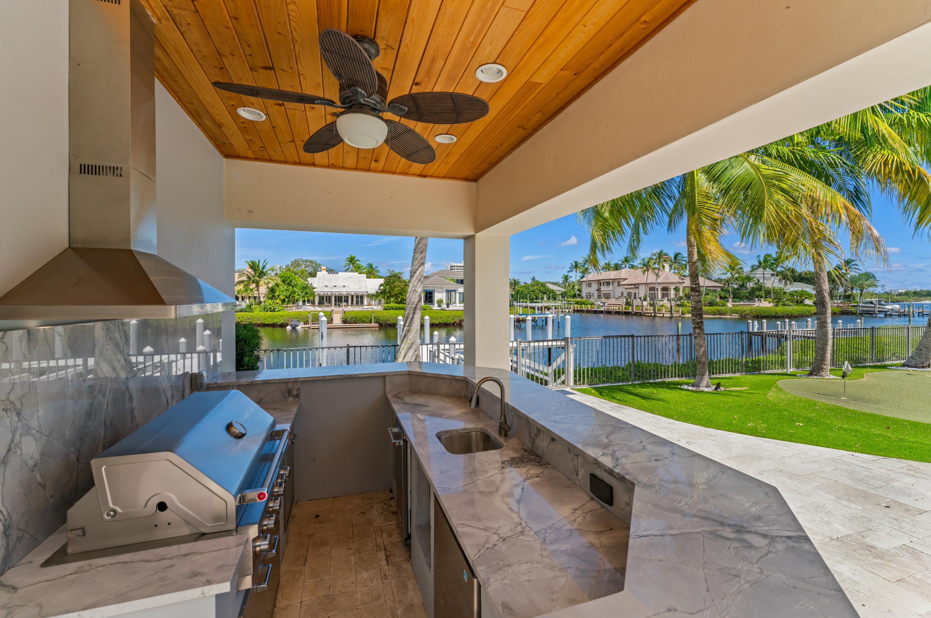 162 Spyglass Ln, Jupiter FL  33477-4037 exterior