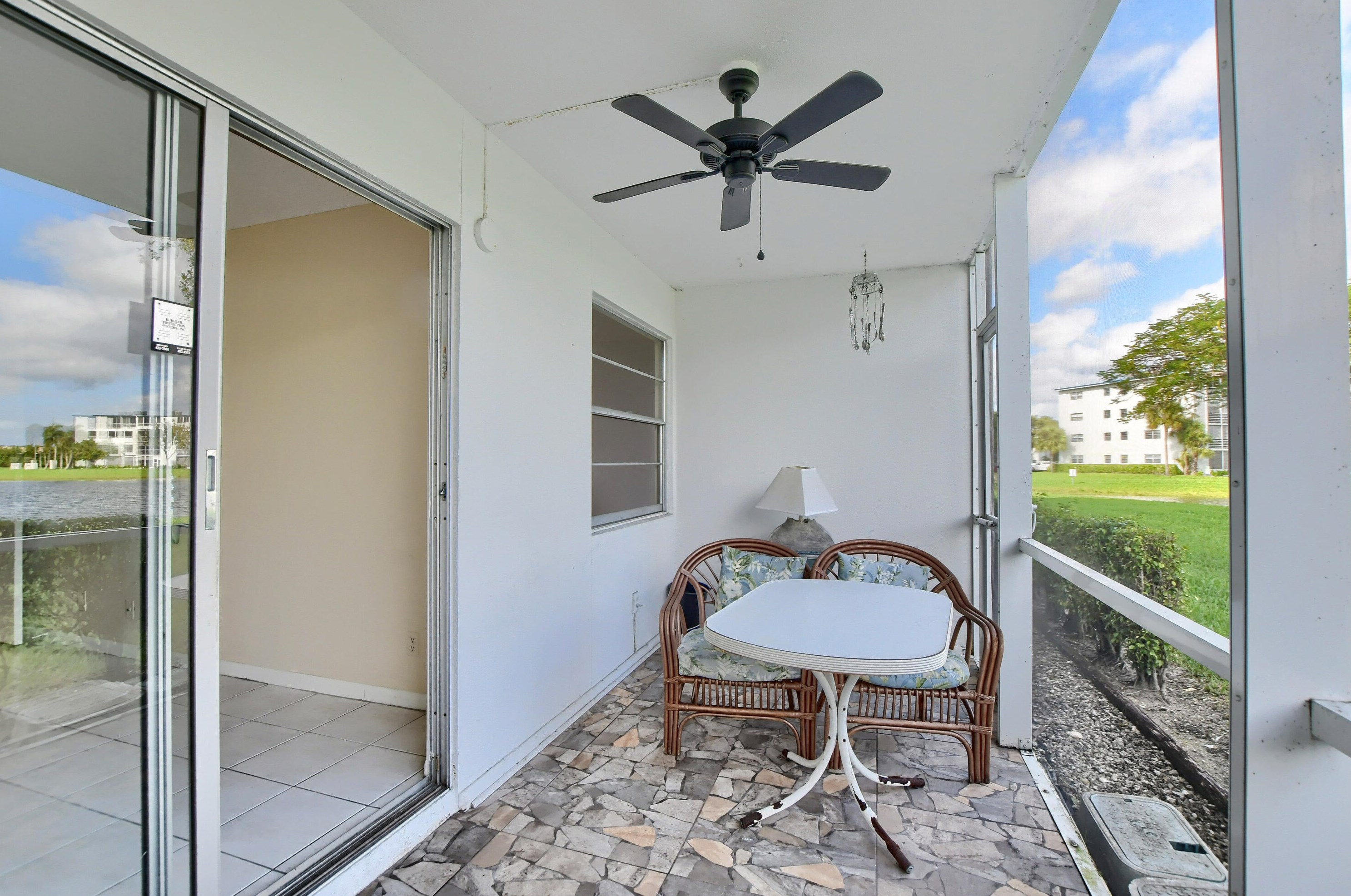 1016 Hythe A, Boca Raton FL 33434-4603 exterior