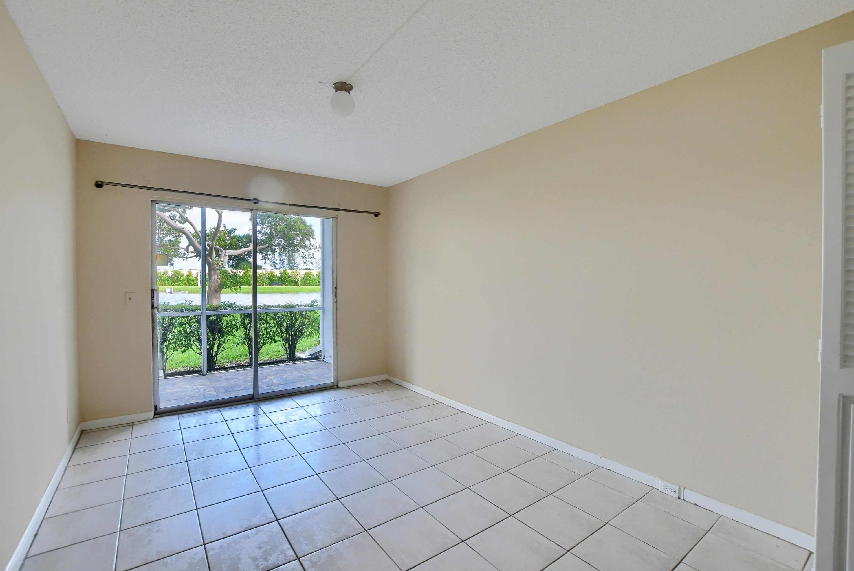 1016 Hythe A, Boca Raton FL 33434-4603 exterior