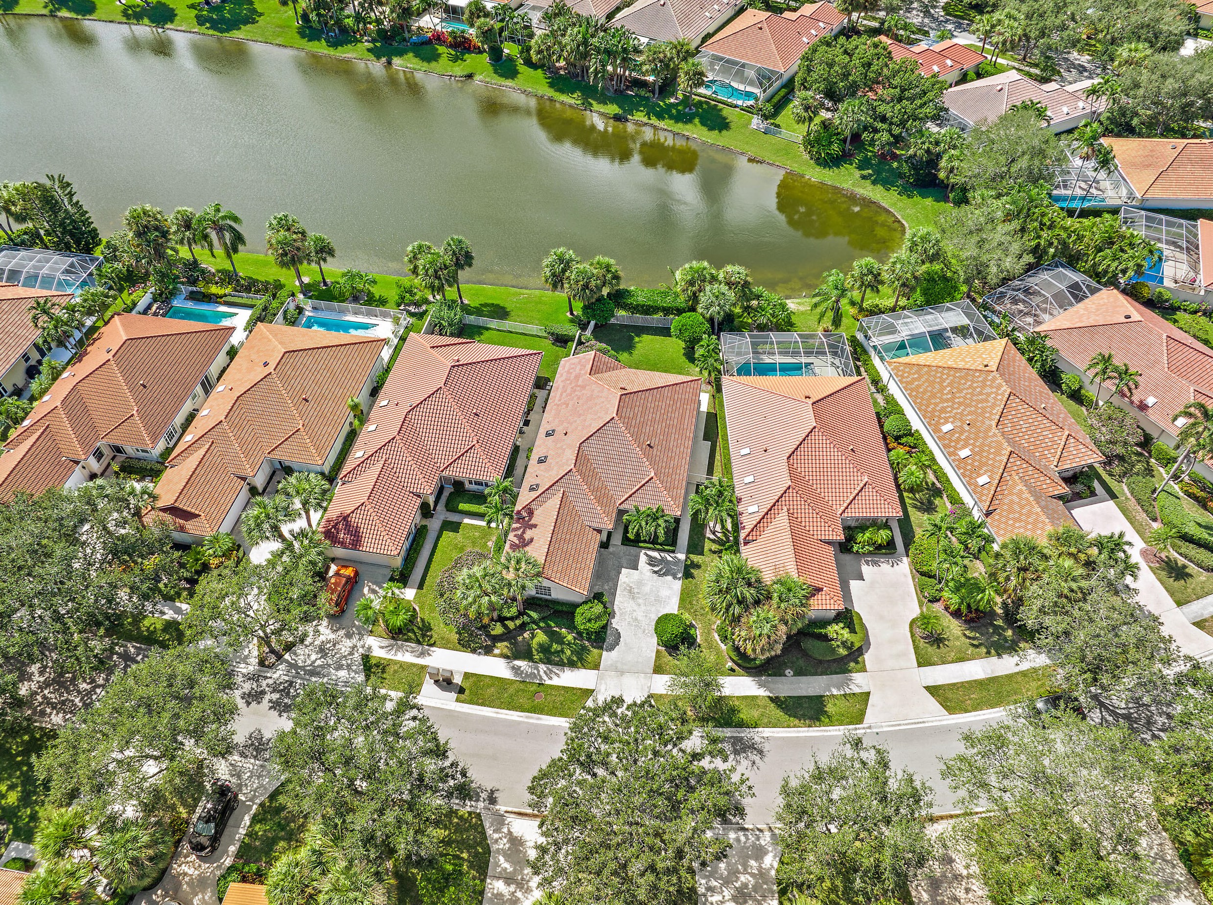 615 Rosa Ct, West Palm Beach FL  33410-4502 exterior