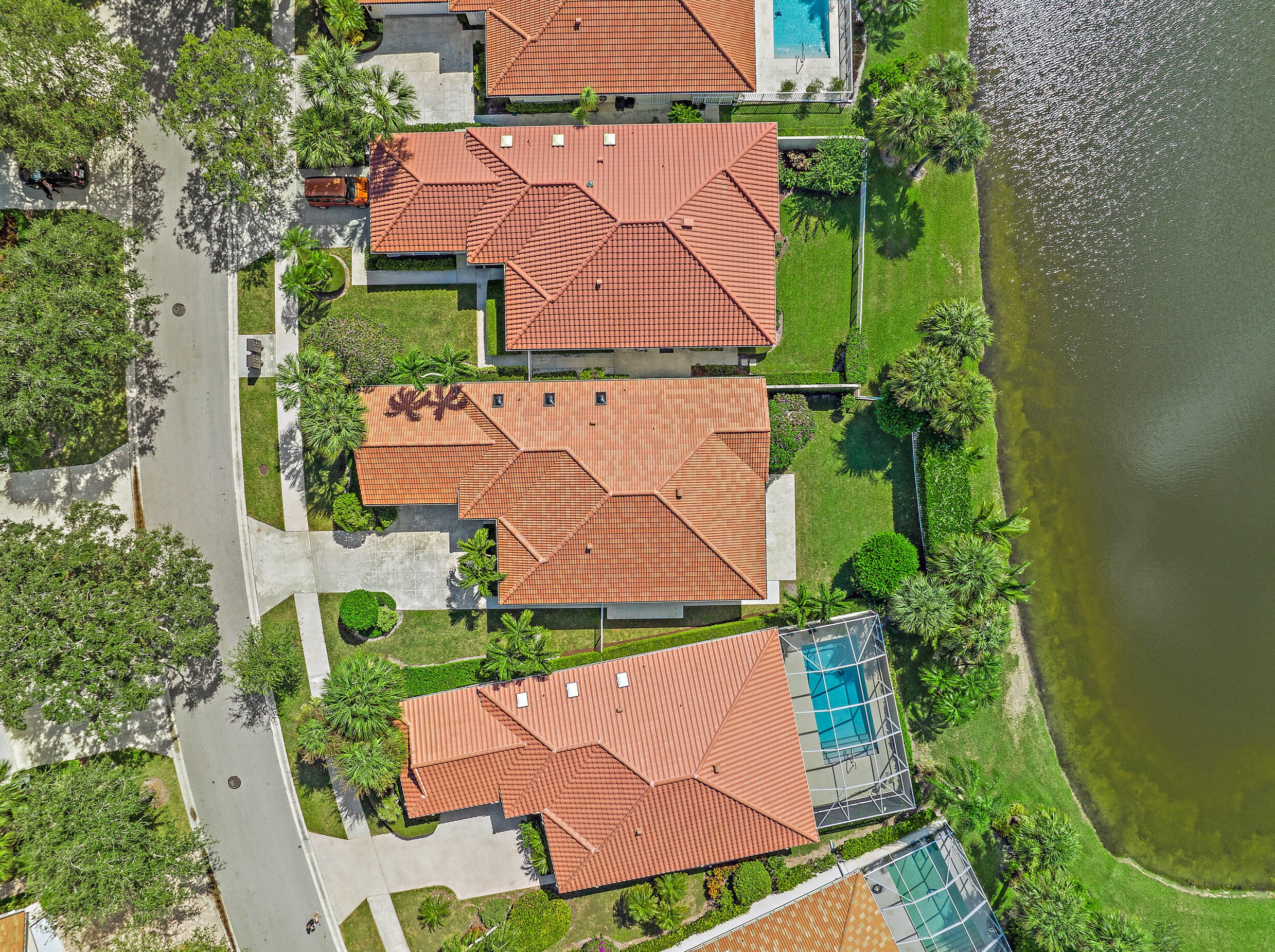 615 Rosa Ct, West Palm Beach FL  33410-4502 exterior