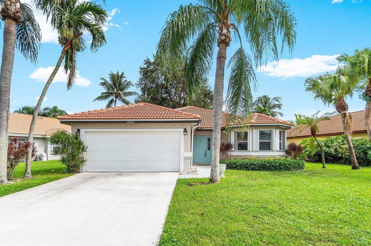 8593 Tourmaline Blvd, Boynton Beach FL  33472-2421 exterior