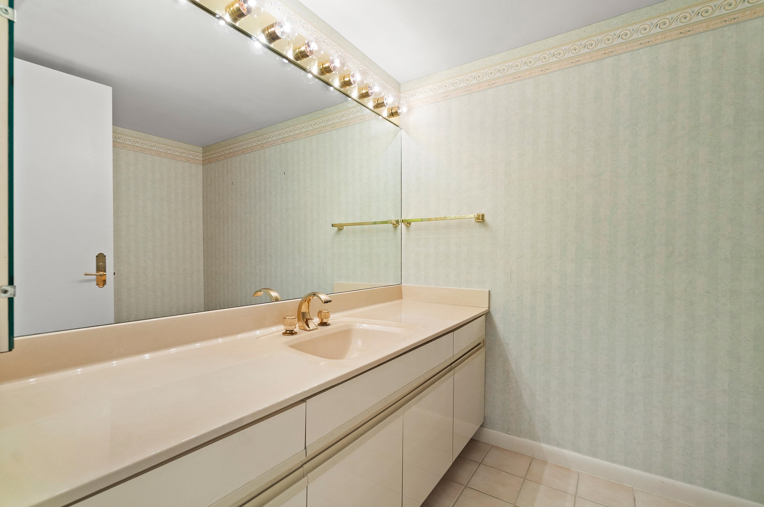 4548 Bocaire Blvd, Boca Raton FL  33487-1155 exterior