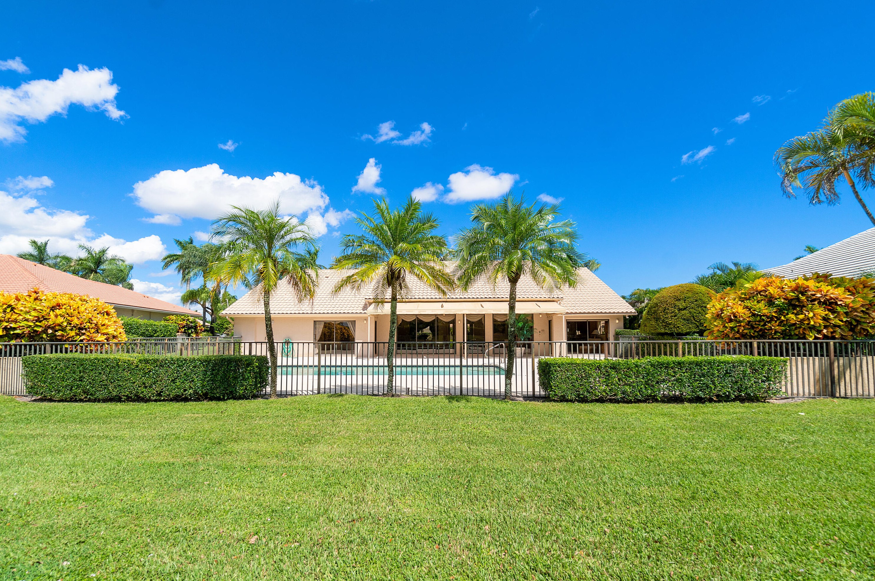 4548 Bocaire Blvd, Boca Raton FL  33487-1155 exterior