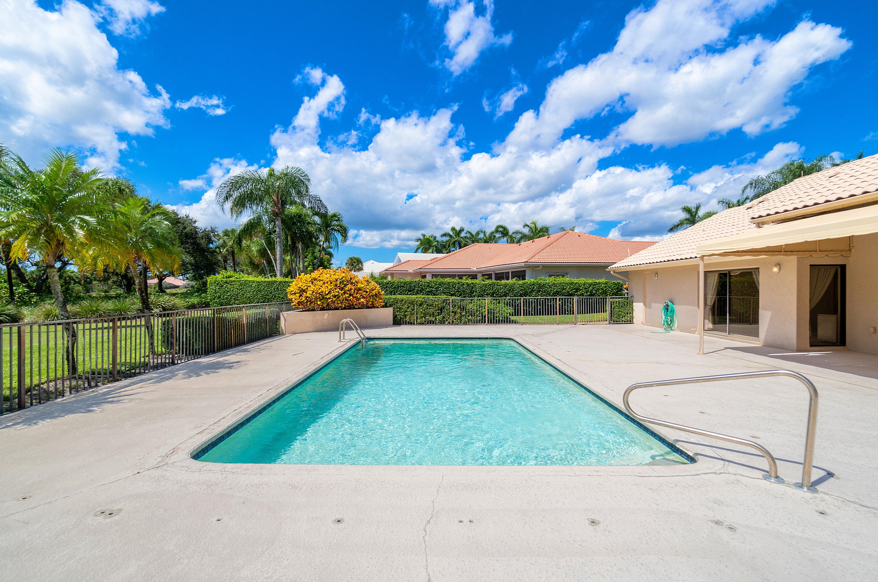 4548 Bocaire Blvd, Boca Raton FL  33487-1155 exterior