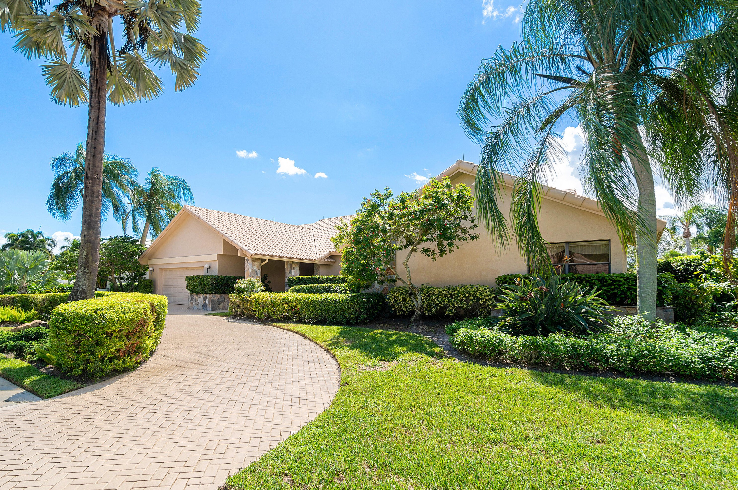 4548 Bocaire Blvd, Boca Raton FL  33487-1155 exterior