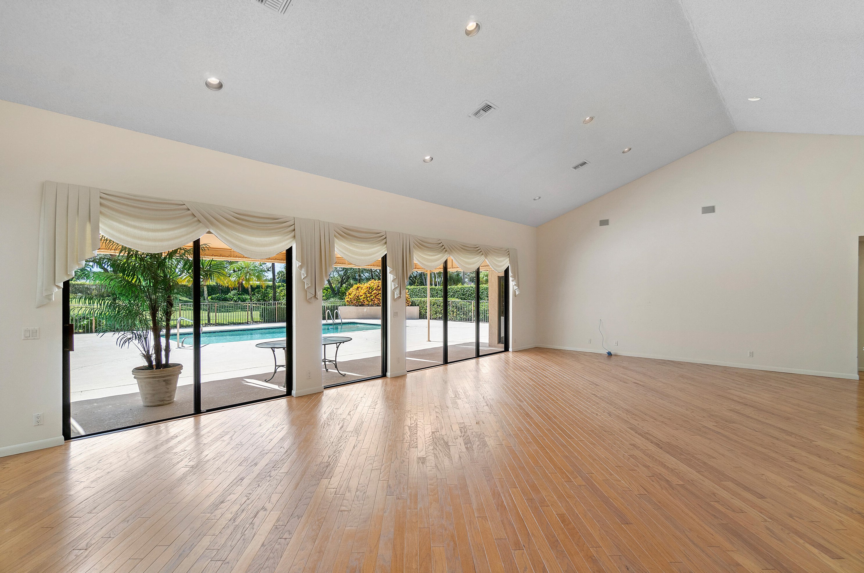 4548 Bocaire Blvd, Boca Raton FL  33487-1155 exterior