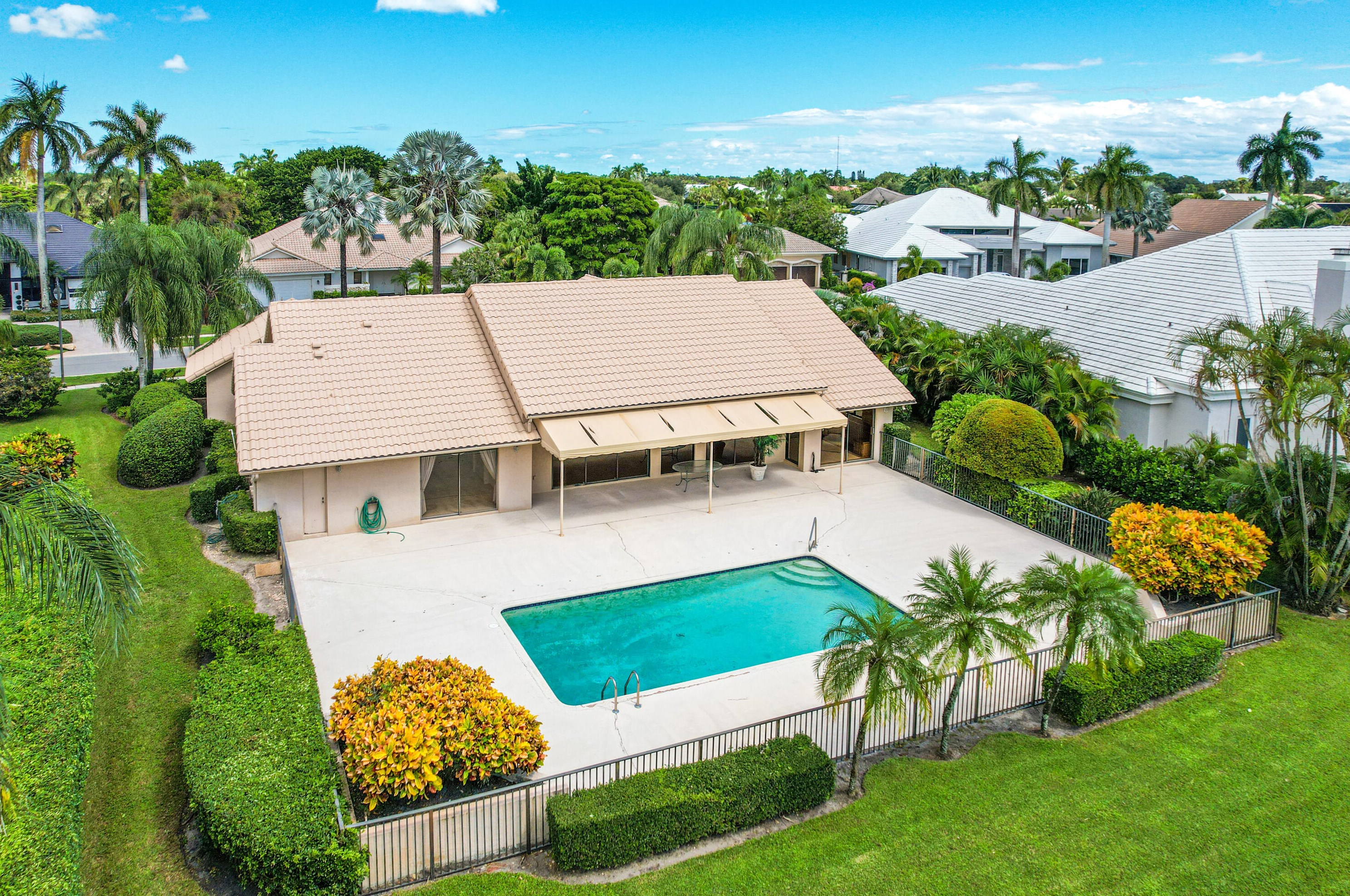 4548 Bocaire Blvd, Boca Raton FL  33487-1155 exterior