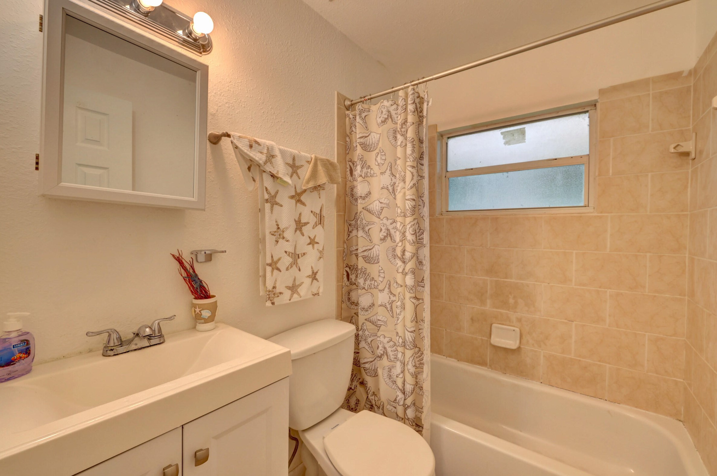1305 15th Ave, Okeechobee FL  34972-3057 exterior