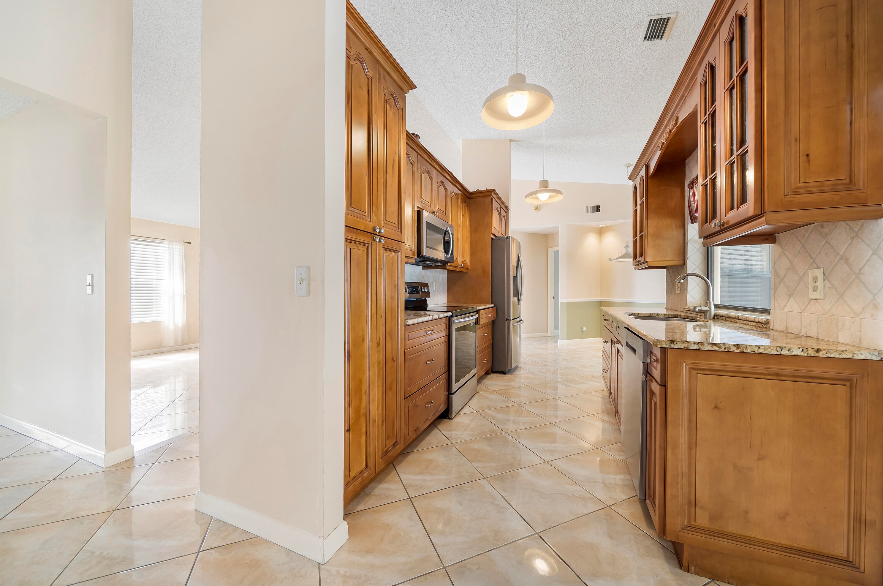 8781 Placid Ter, Lake Worth FL  33467-1718 exterior