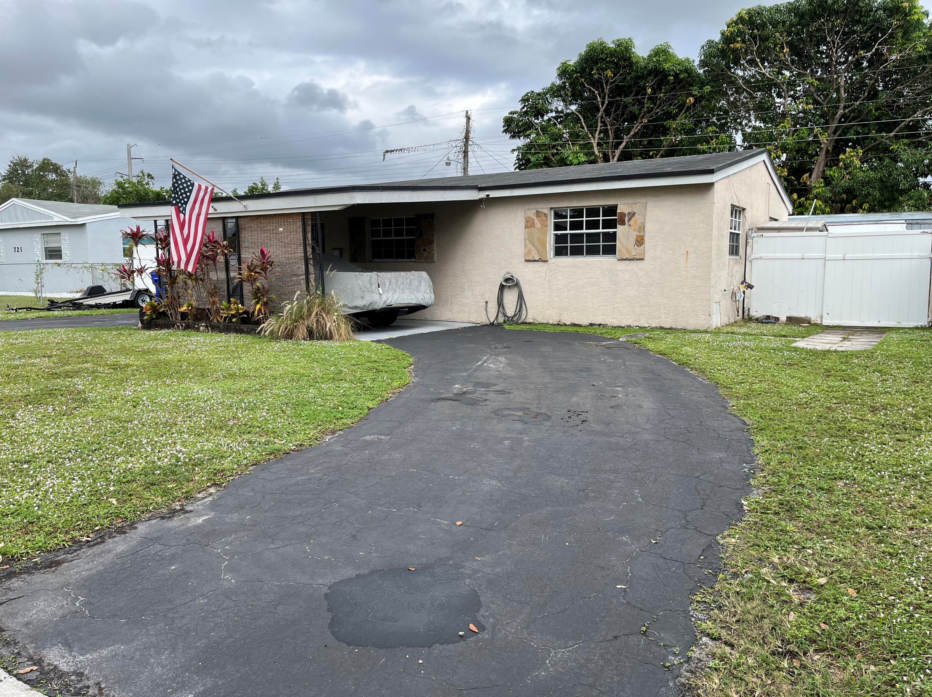 711 64 Ter, Hollywood FL 33023-1239 exterior