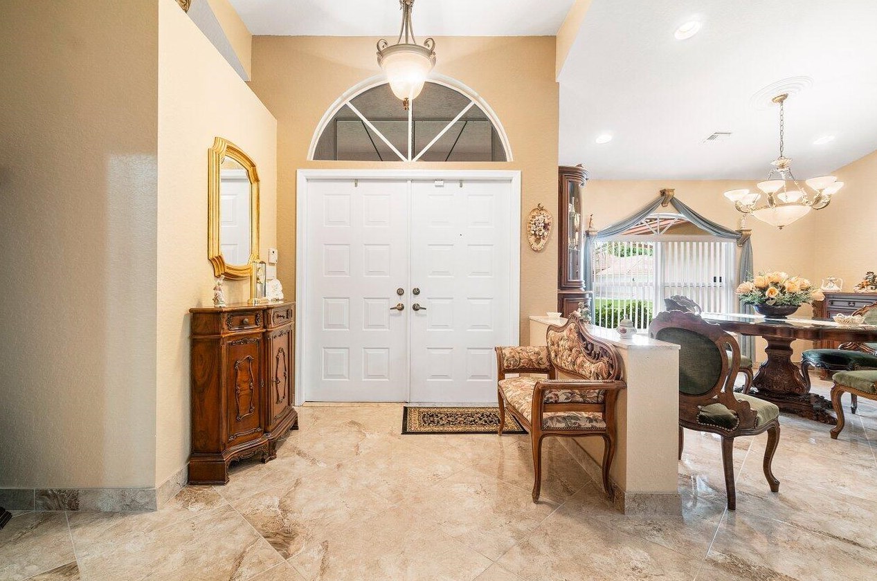 7207 Brickyard Cir, Lake Worth FL 33467-7239 exterior