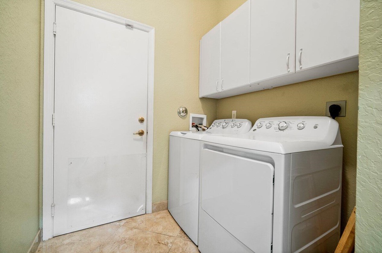 7207 Brickyard Cir, Lake Worth FL 33467-7239 exterior