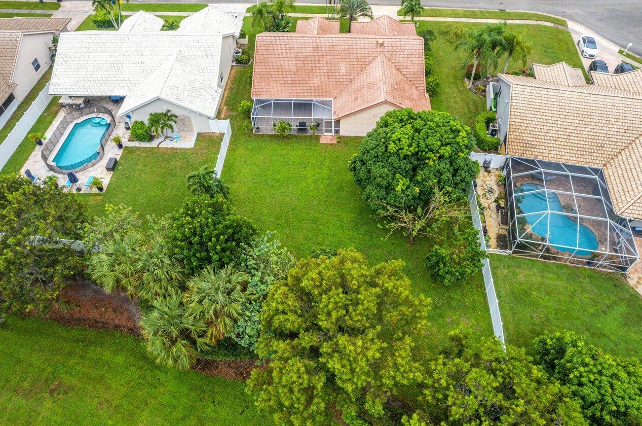 7207 Brickyard Cir, Lake Worth FL 33467-7239 exterior