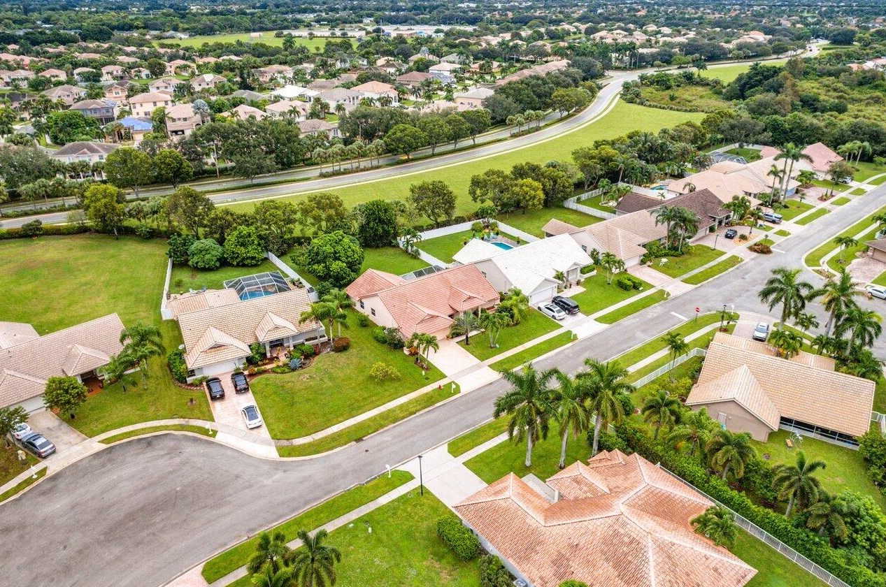 7207 Brickyard Cir, Lake Worth FL 33467-7239 exterior