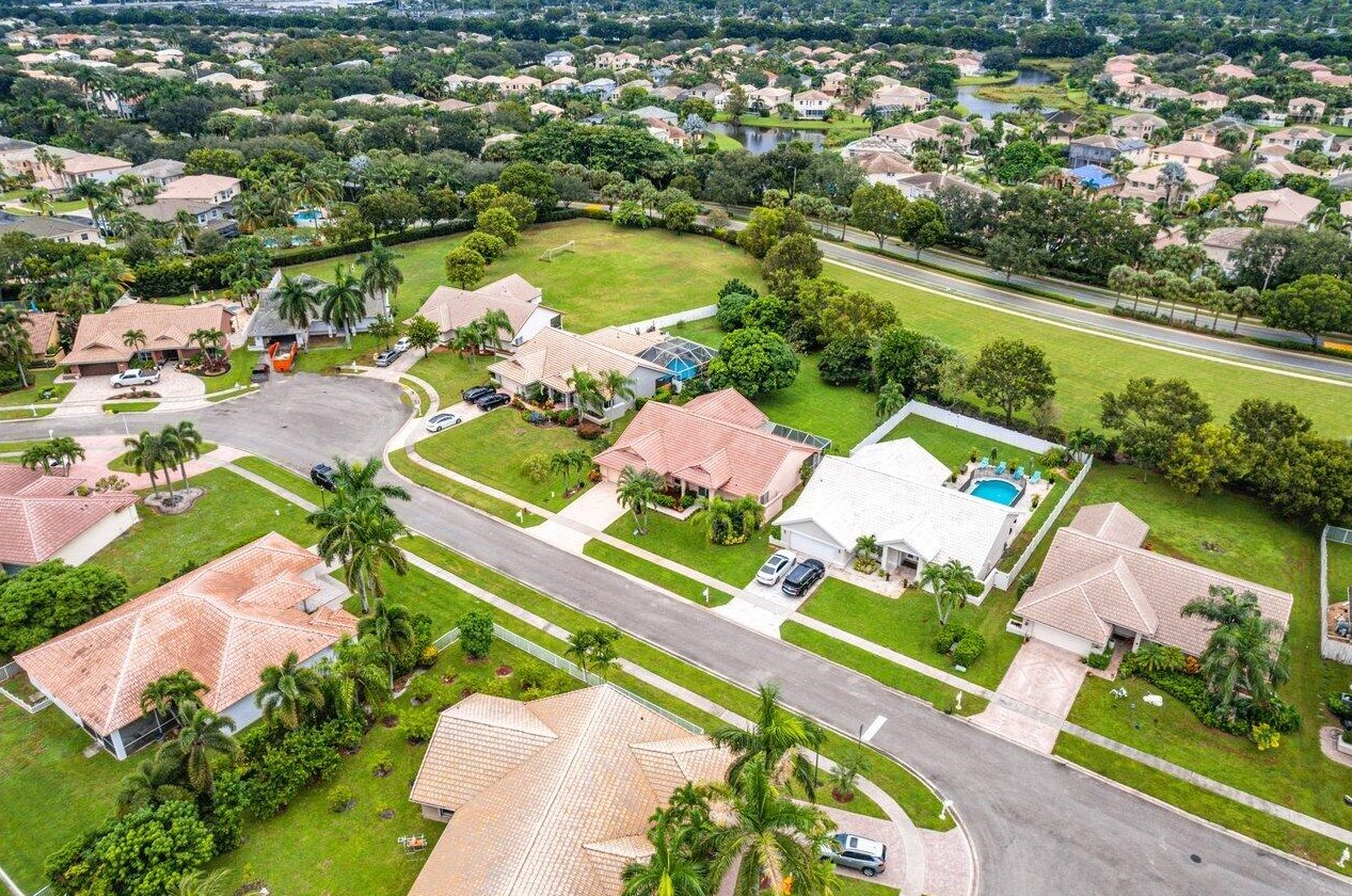 7207 Brickyard Cir, Lake Worth FL 33467-7239 exterior