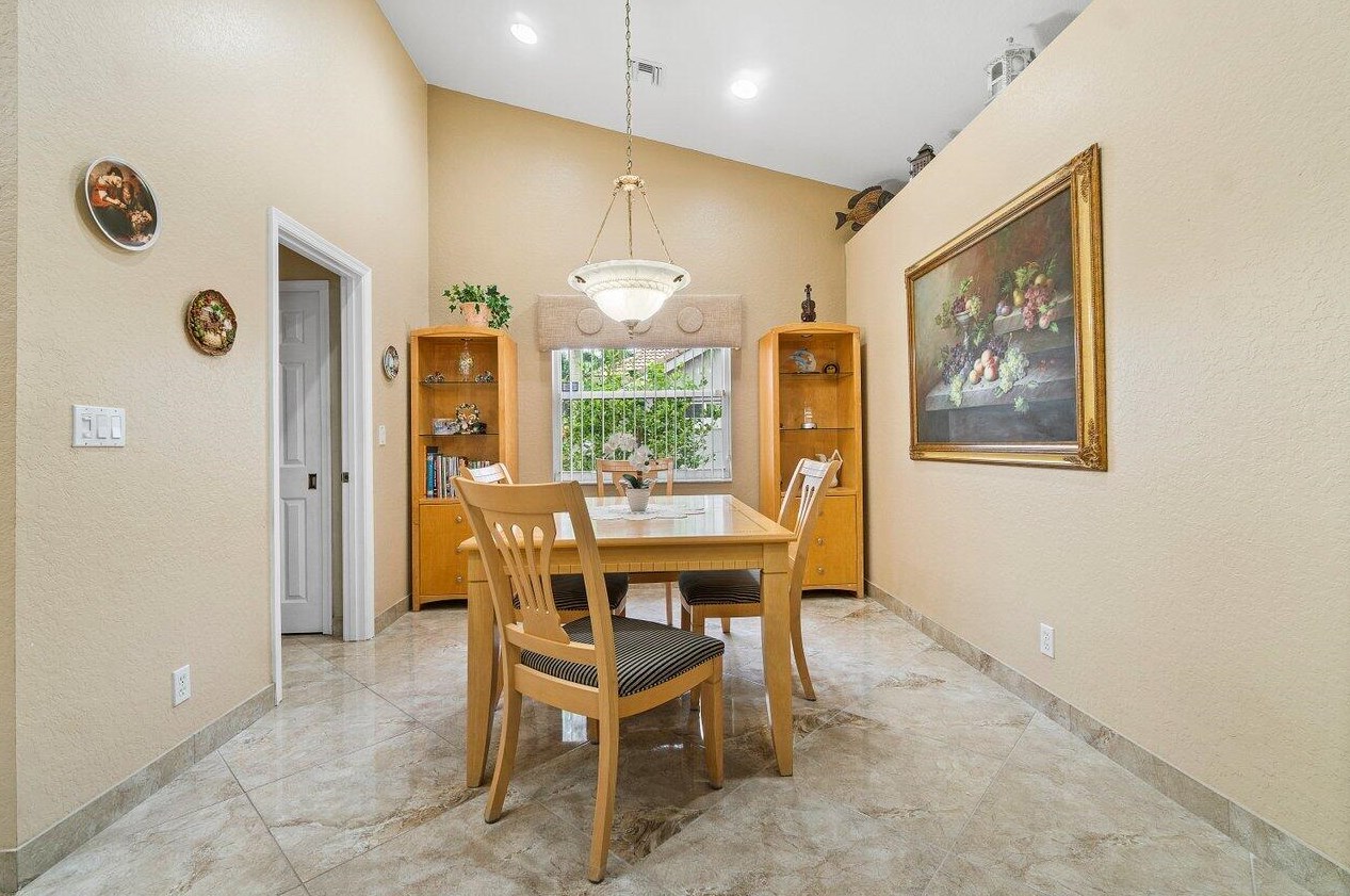 7207 Brickyard Cir, Lake Worth FL 33467-7239 exterior